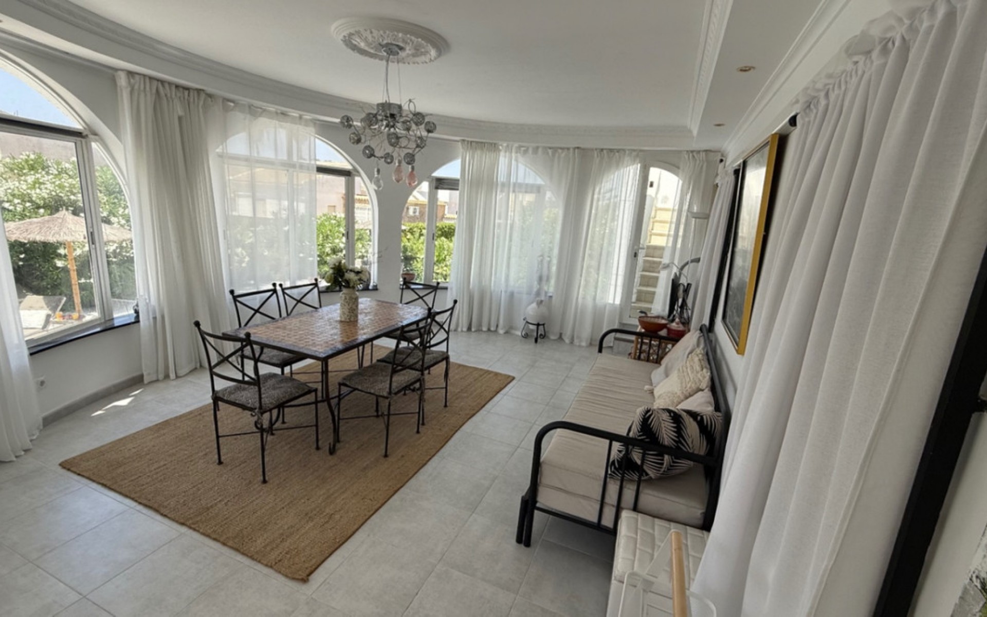 Resale - Villa - Torrevieja - Torrevieja Centro