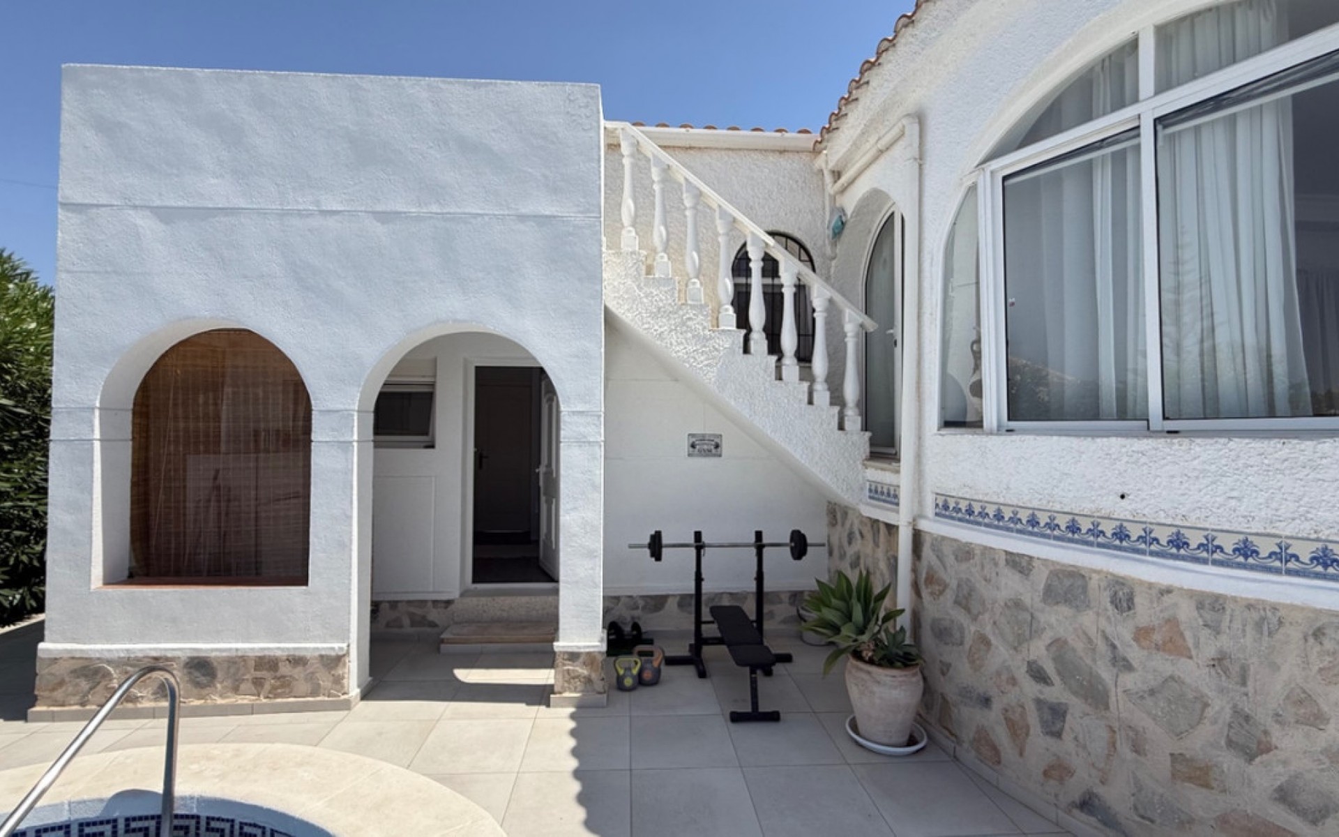 Resale - Villa - Torrevieja - Torrevieja Centro