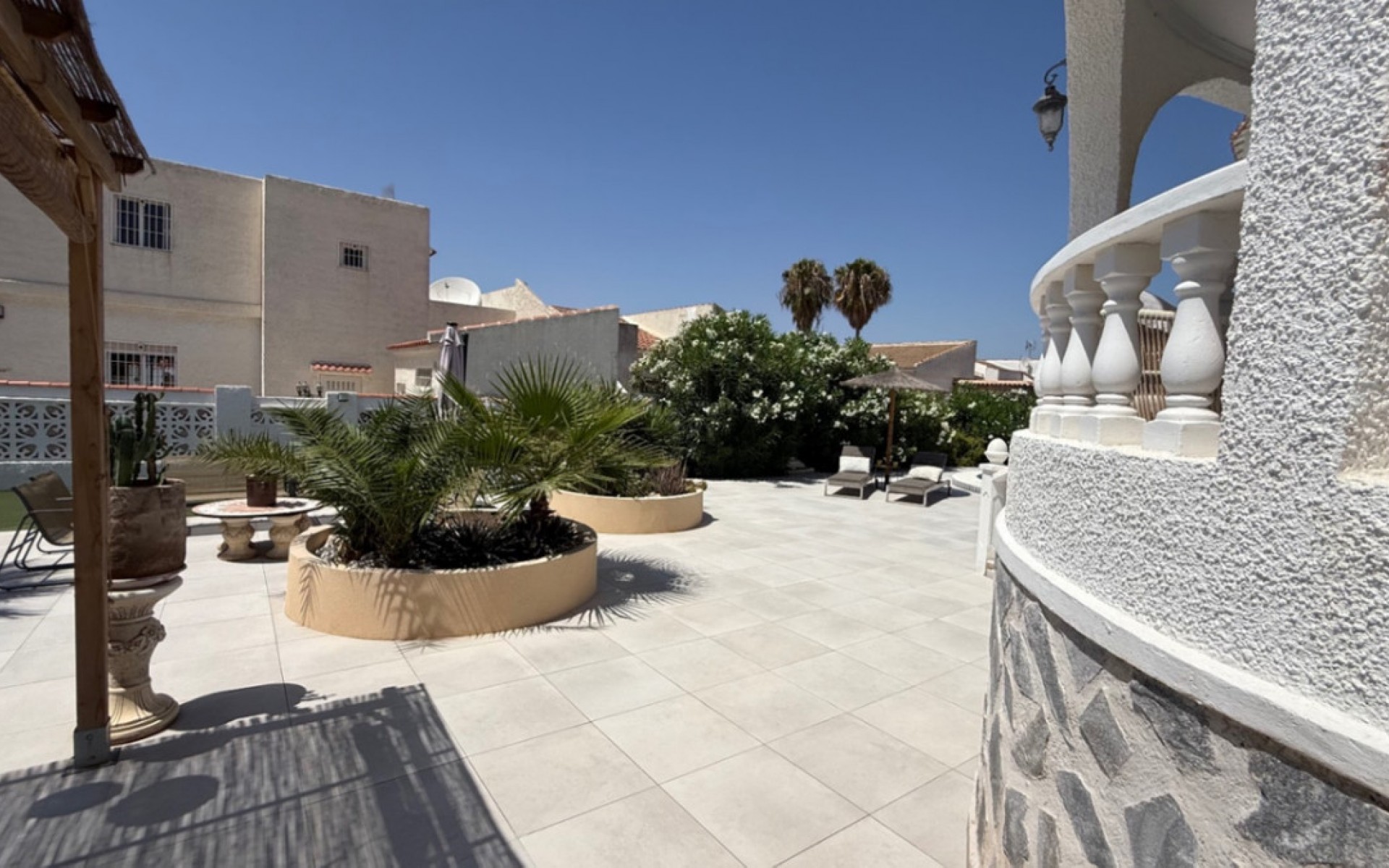 Resale - Villa - Torrevieja - Torrevieja Centro