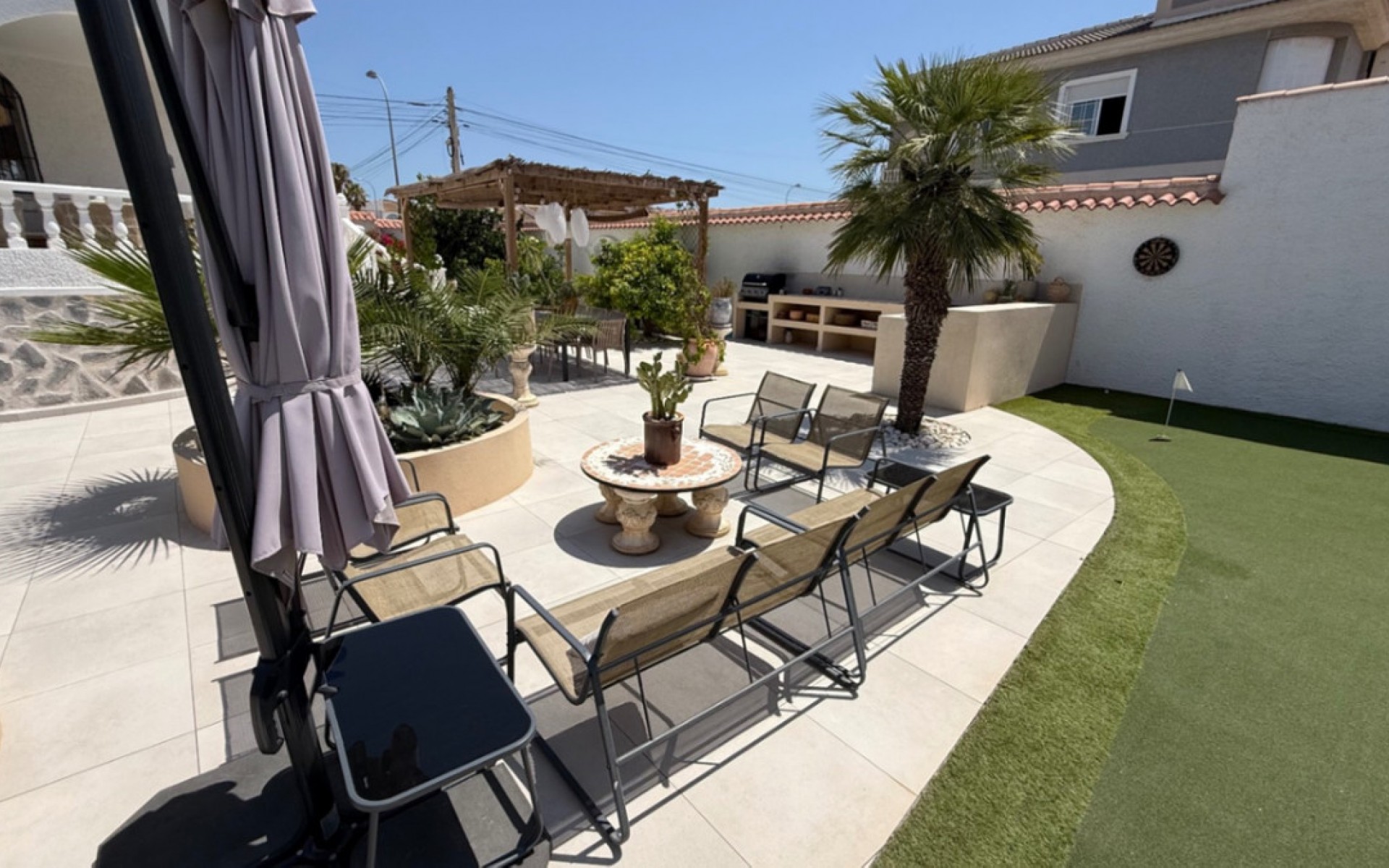 Resale - Villa - Torrevieja - Torrevieja Centro