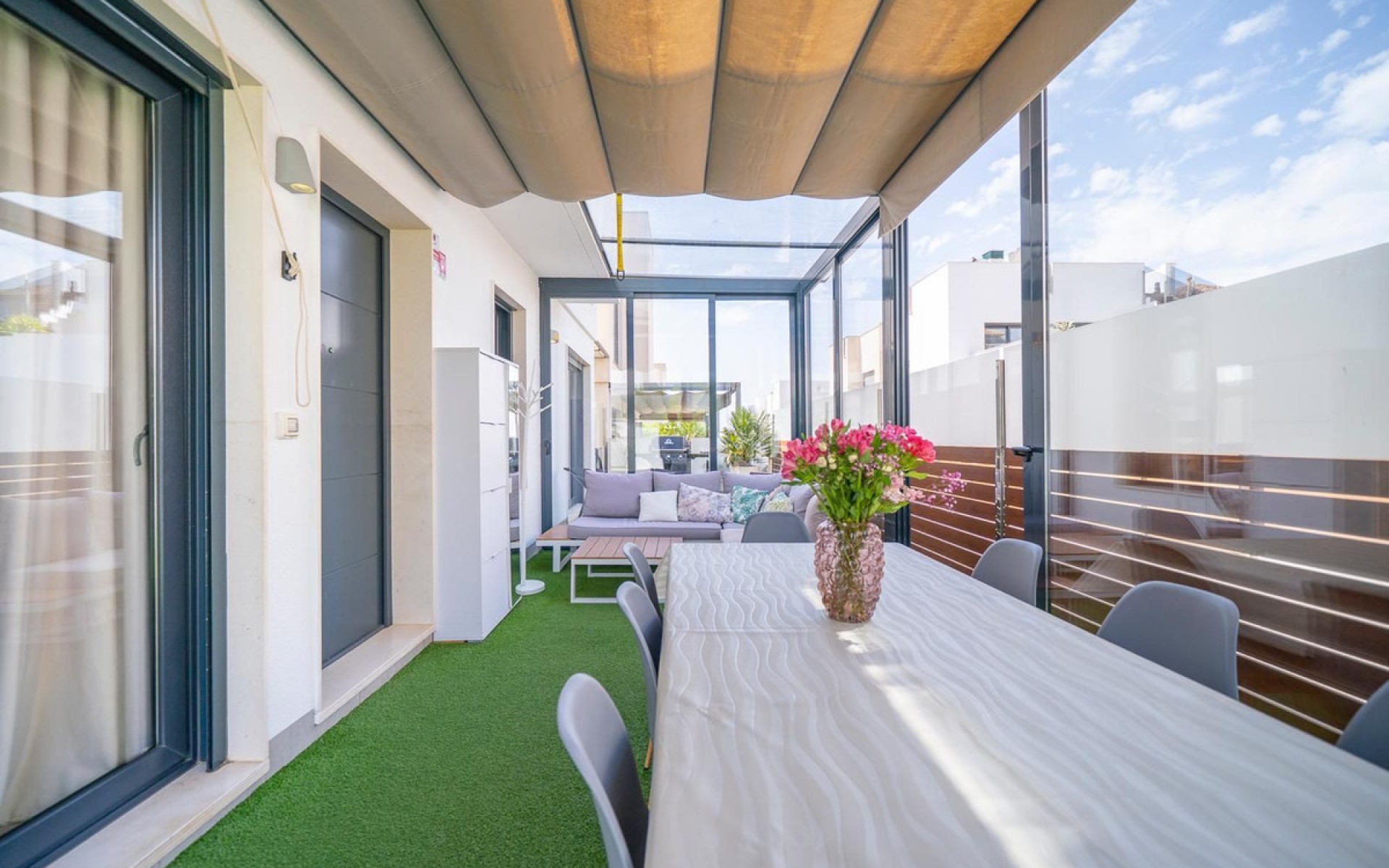 Resale - Villa - Torrevieja - Torrevieja Centro