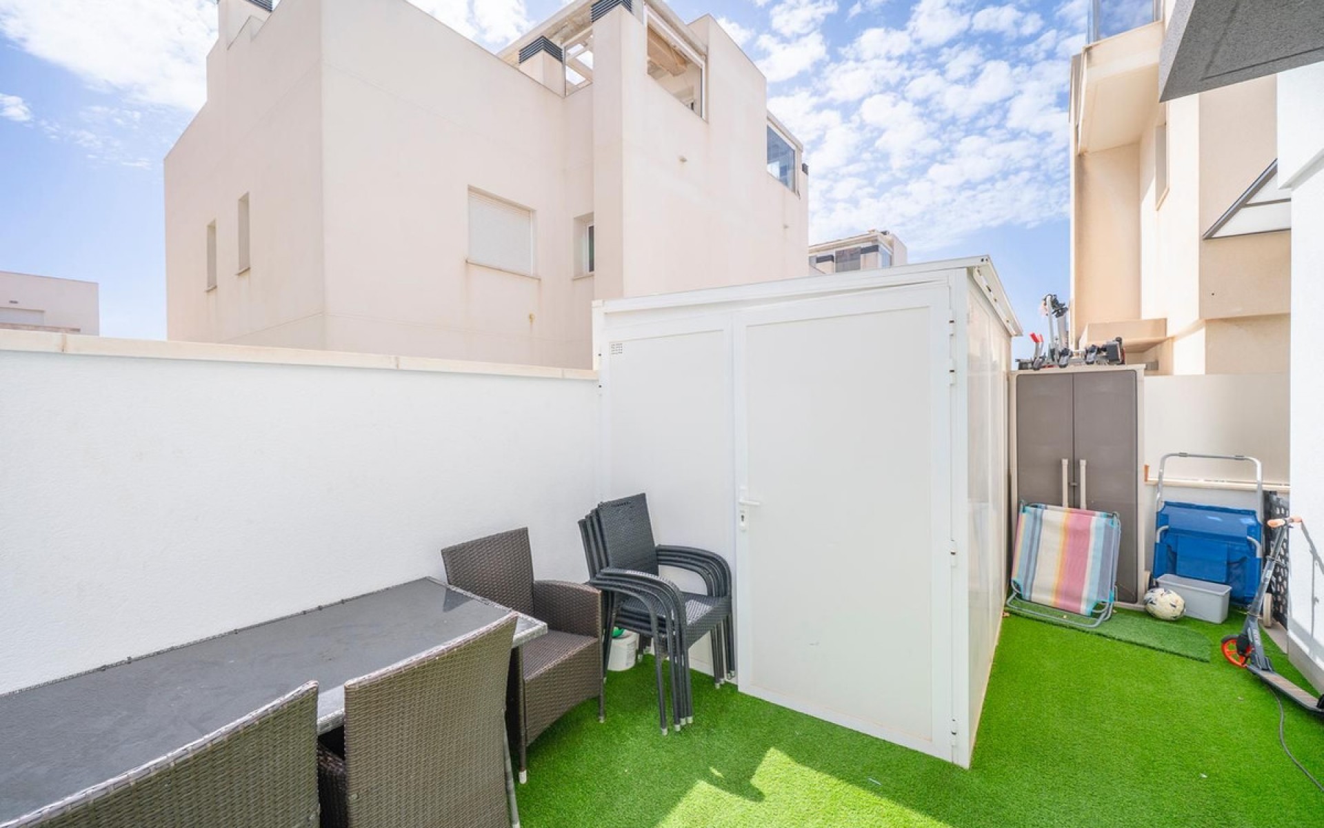 Resale - Villa - Torrevieja - Torrevieja Centro