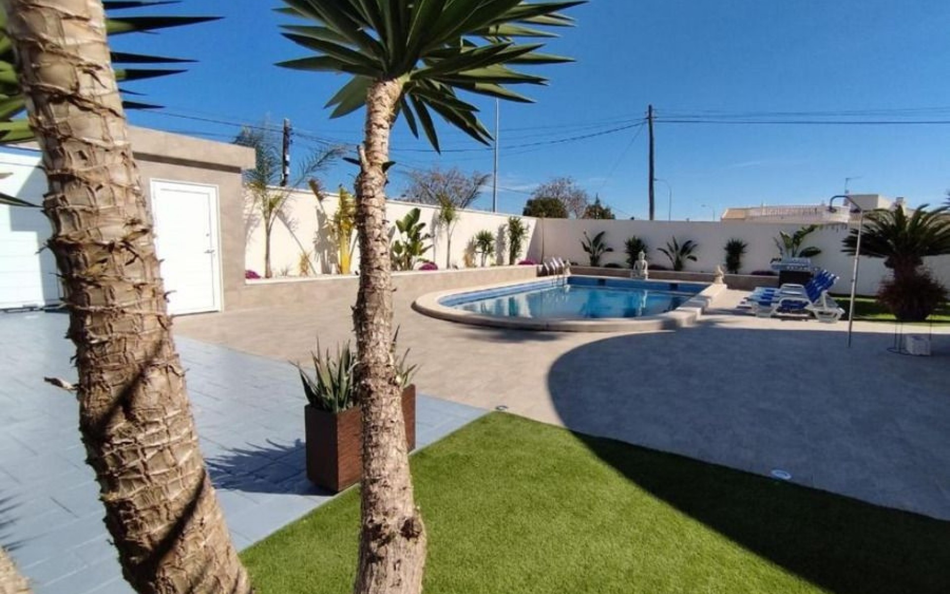 Resale - Villa - Torrevieja - Torrevieja Centro