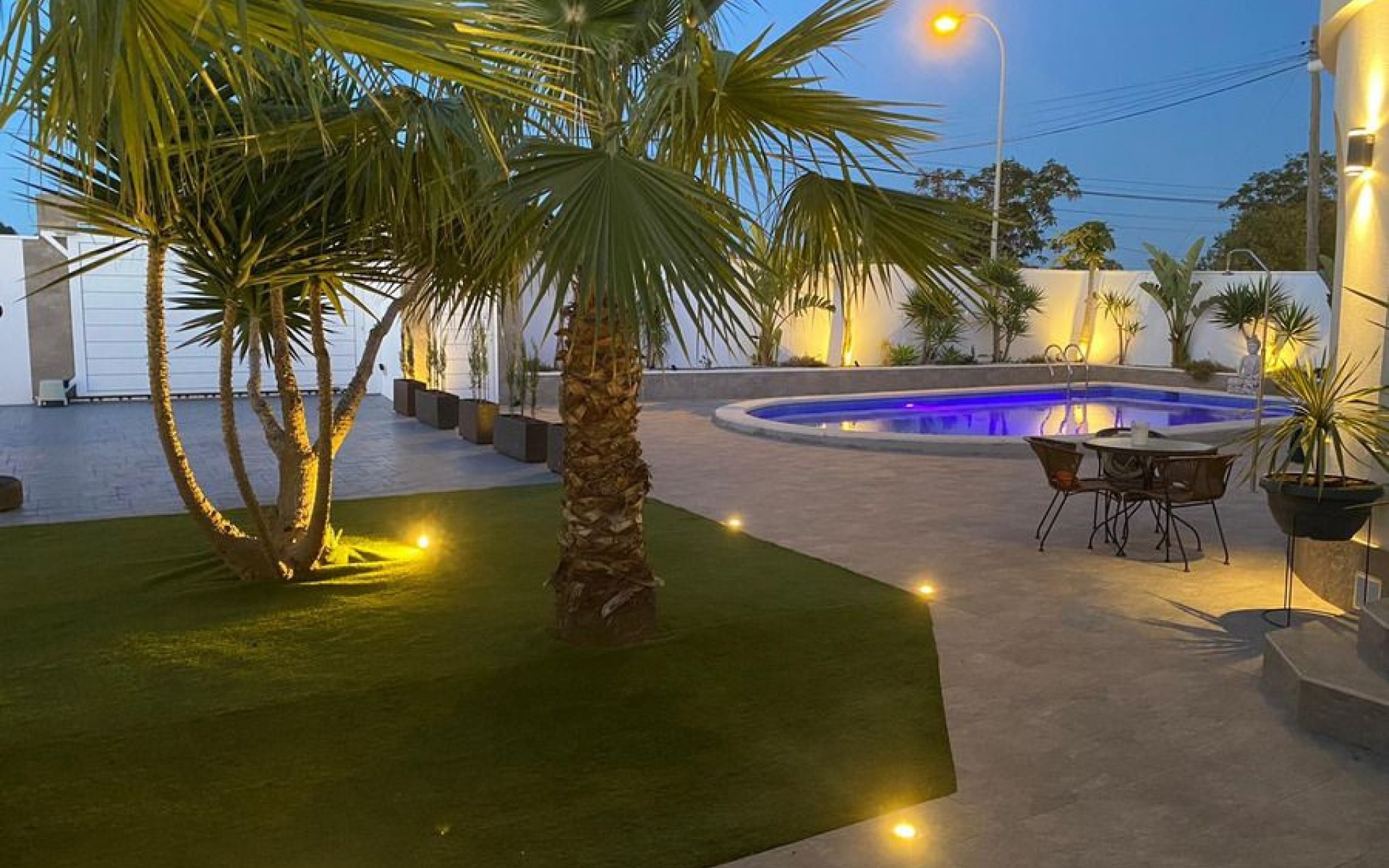 Resale - Villa - Torrevieja - Torrevieja Centro