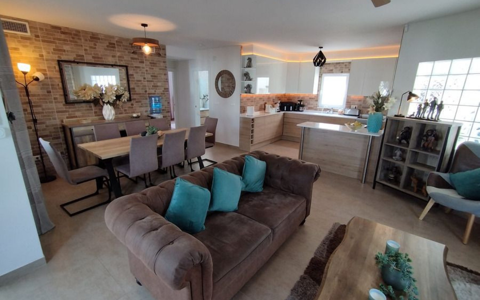 Resale - Villa - Torrevieja - Torrevieja Centro