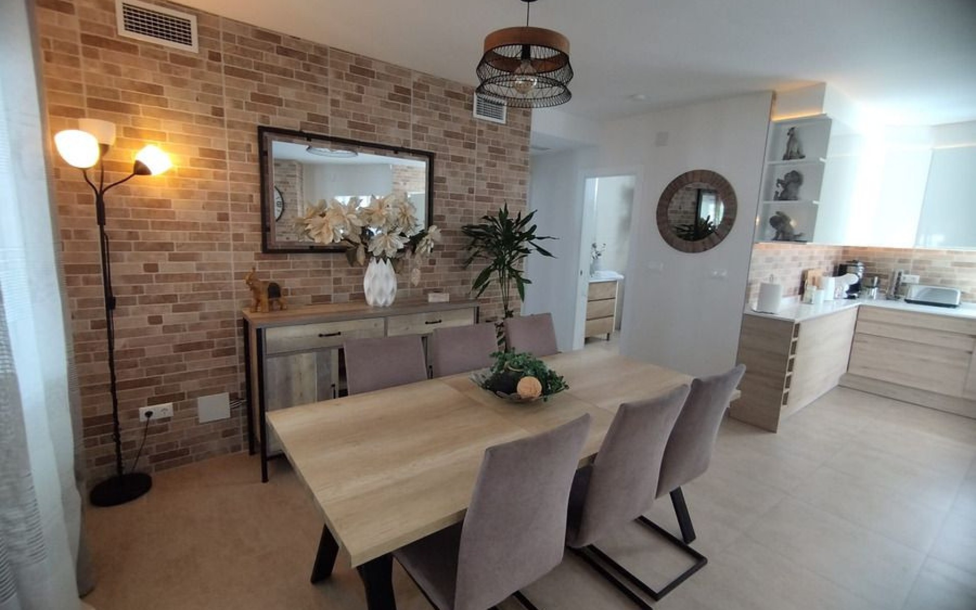 Resale - Villa - Torrevieja - Torrevieja Centro