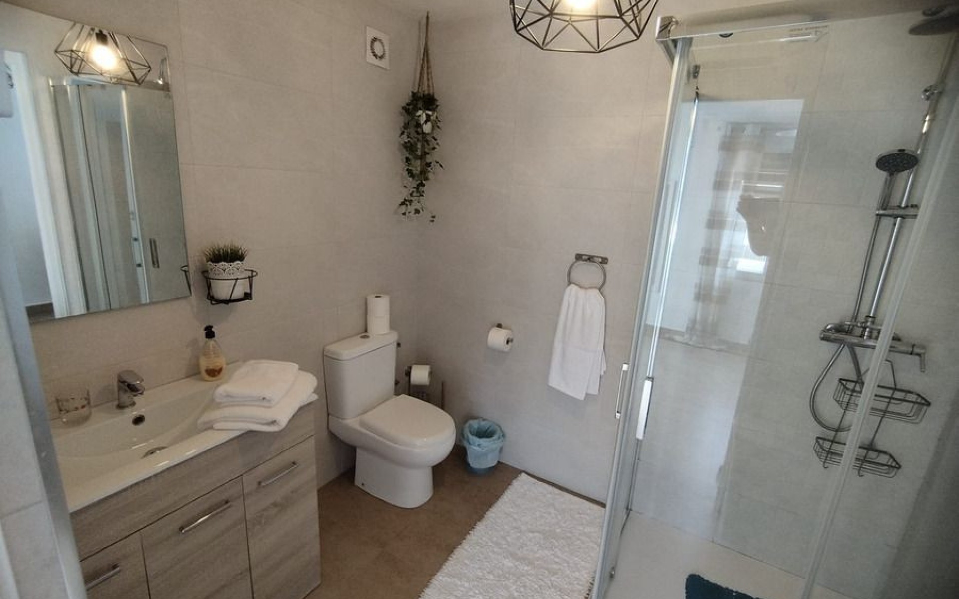 Resale - Villa - Torrevieja - Torrevieja Centro