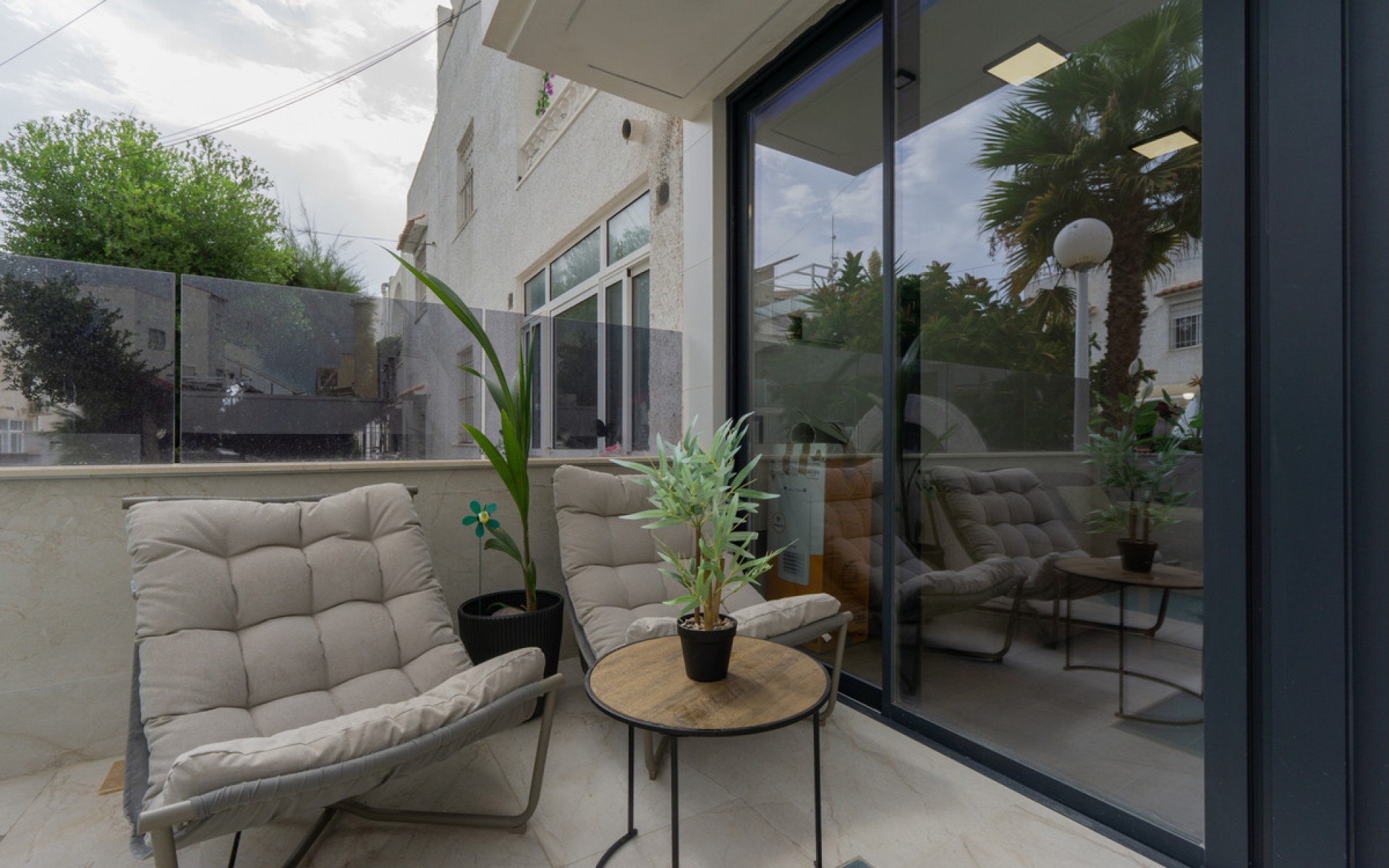 Resale - Villa - Torrevieja - Torrevieja Centro