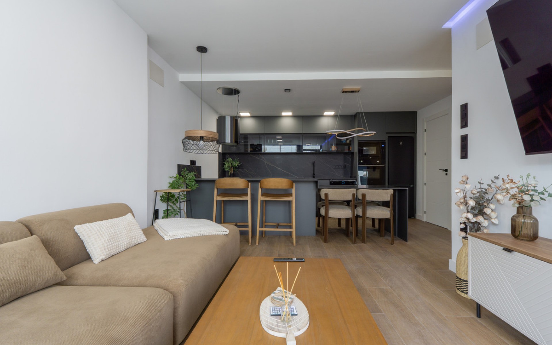 Resale - Villa - Torrevieja - Torrevieja Centro
