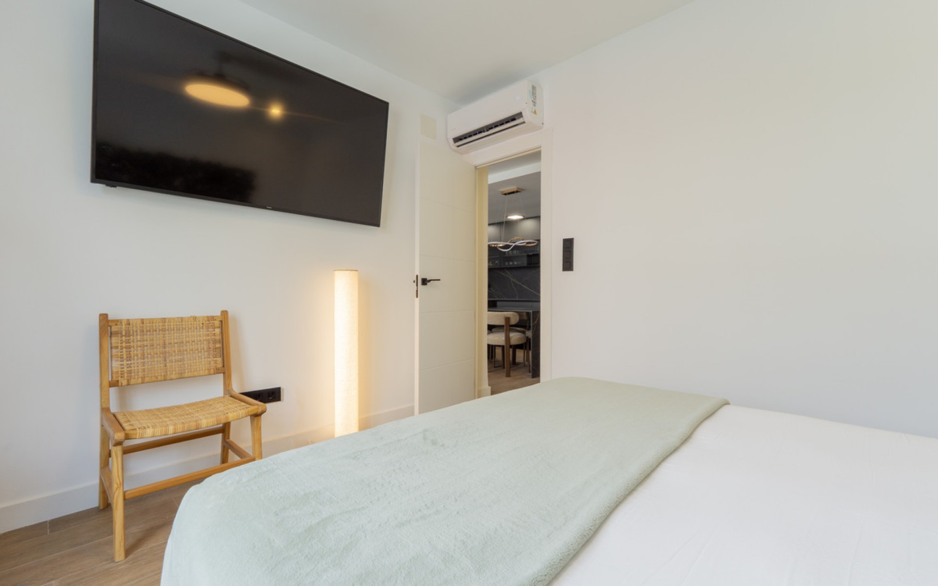 Resale - Villa - Torrevieja - Torrevieja Centro