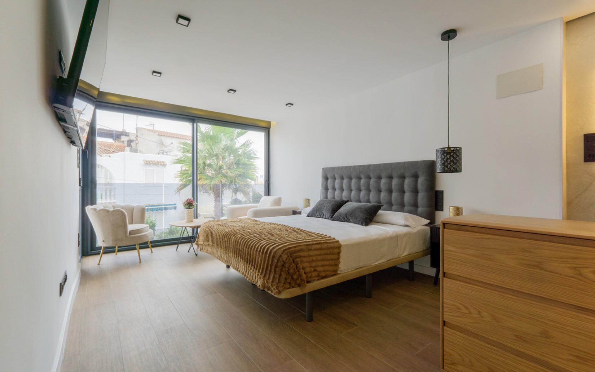 Resale - Villa - Torrevieja - Torrevieja Centro