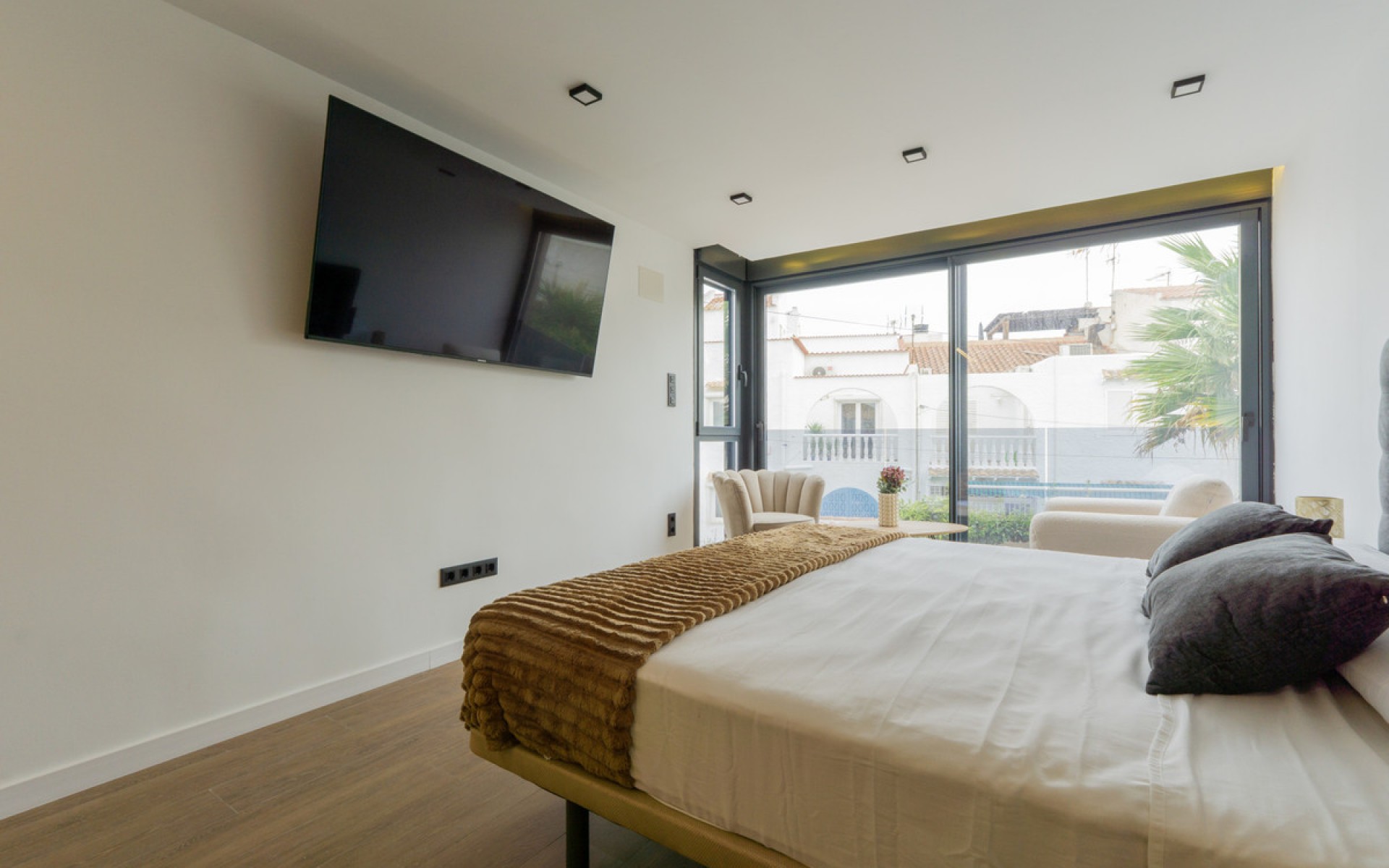 Resale - Villa - Torrevieja - Torrevieja Centro