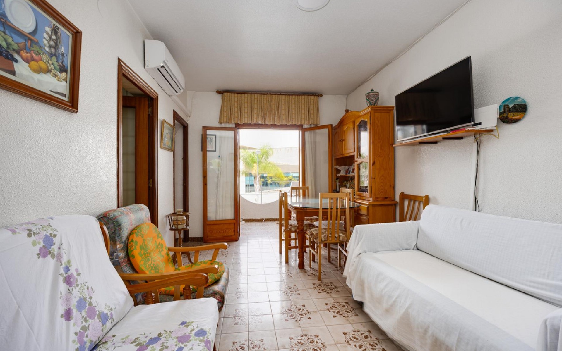 Resale - Villa - Torrevieja - Torrevieja Centro