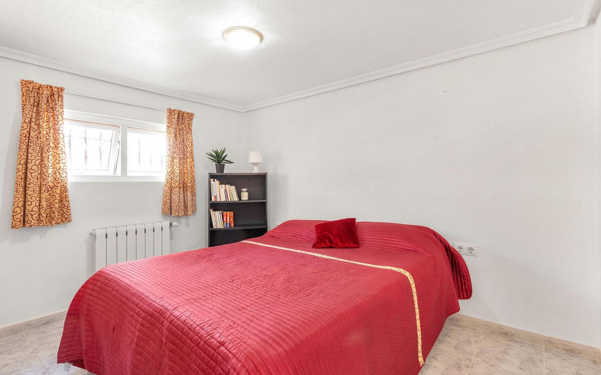 Resale - Villa - Torrevieja - Torrevieja Centro
