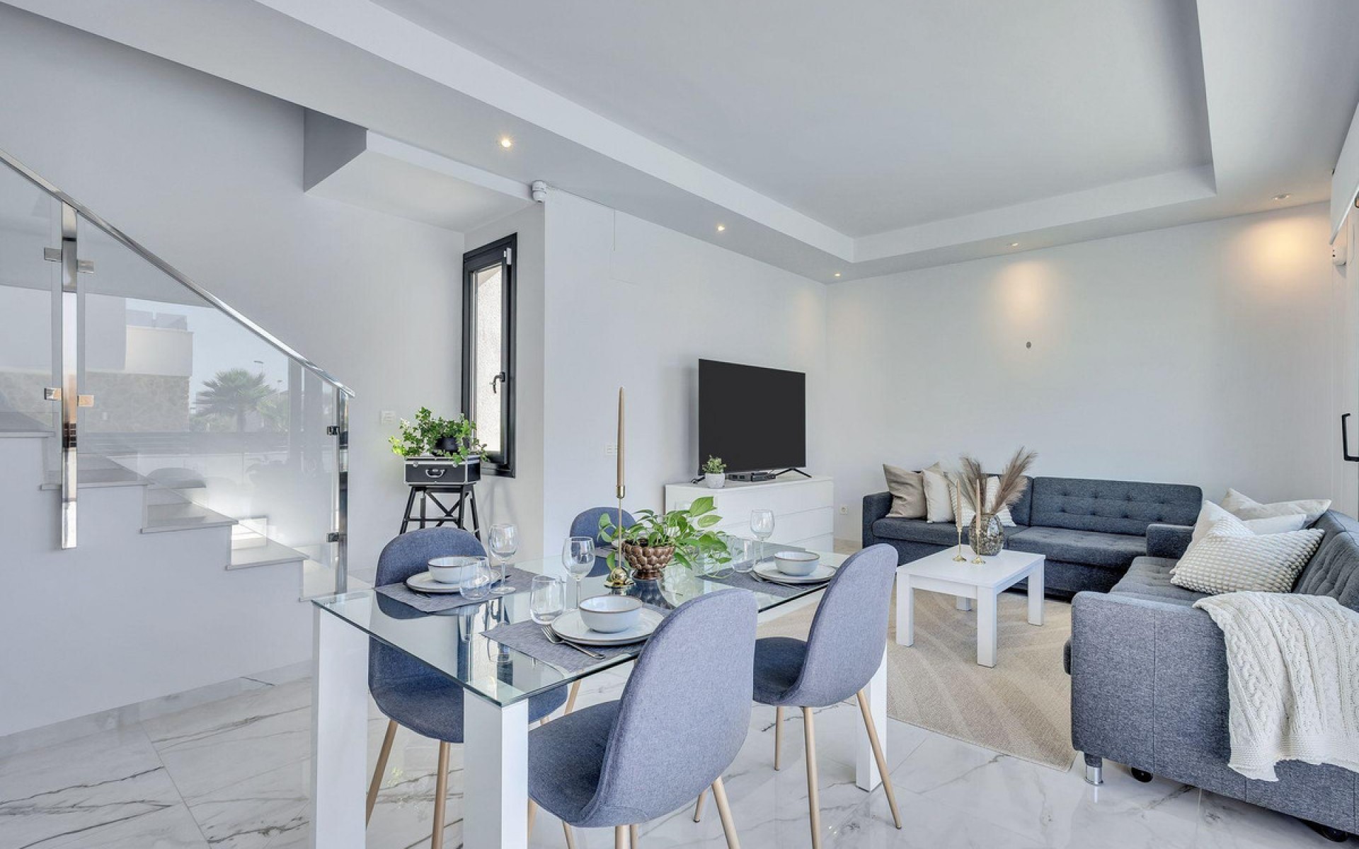 Resale - Villa - Torrevieja - Torrevieja Centro
