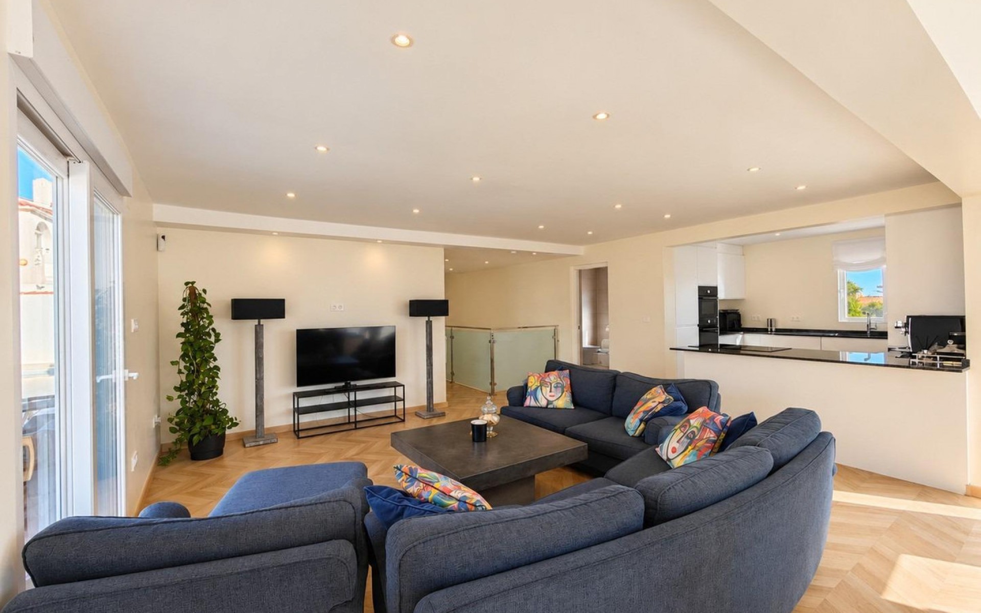 Resale - Villa - Torrevieja - Torrevieja Centro