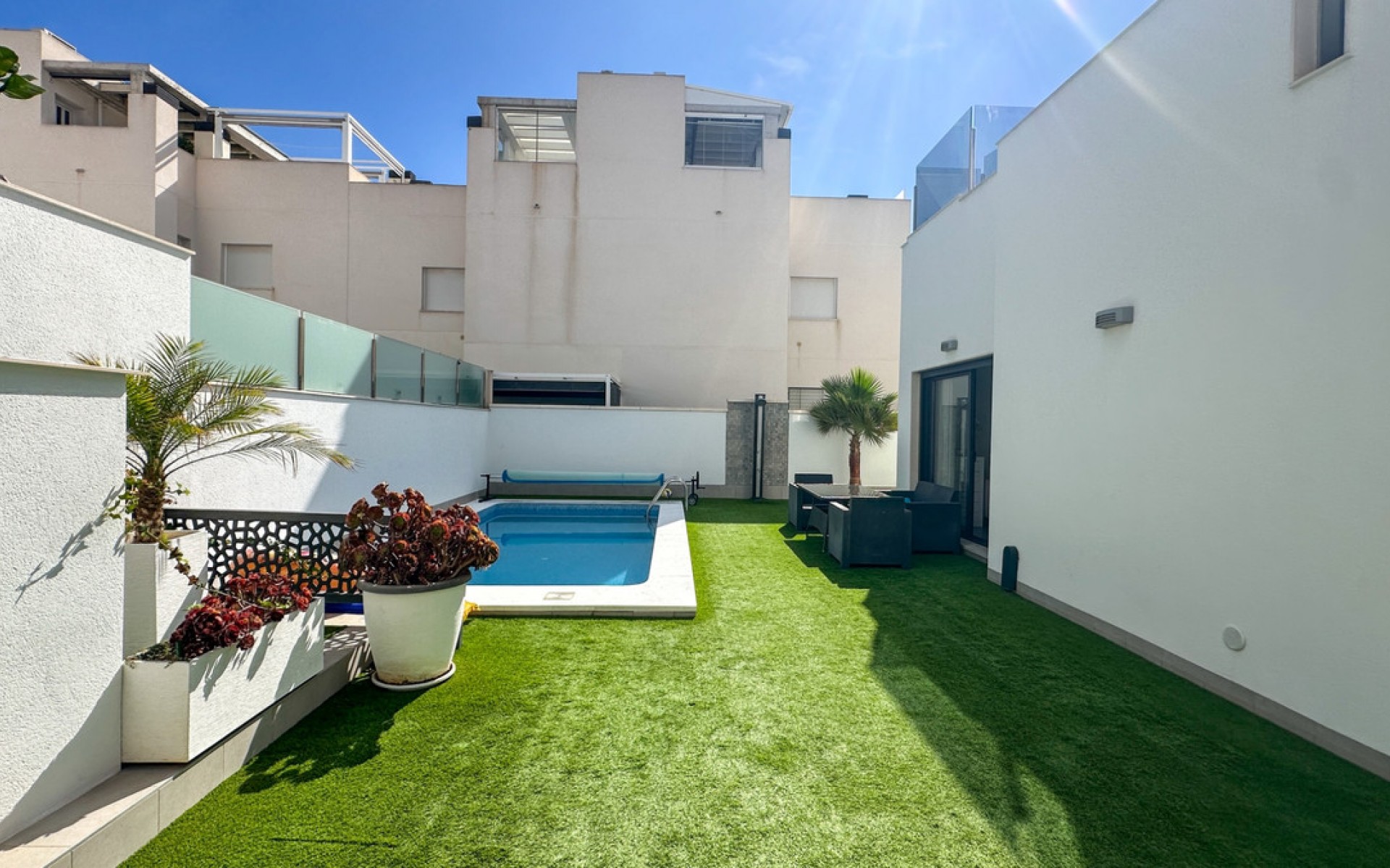 Resale - Villa - Torrevieja - Torrevieja Centro