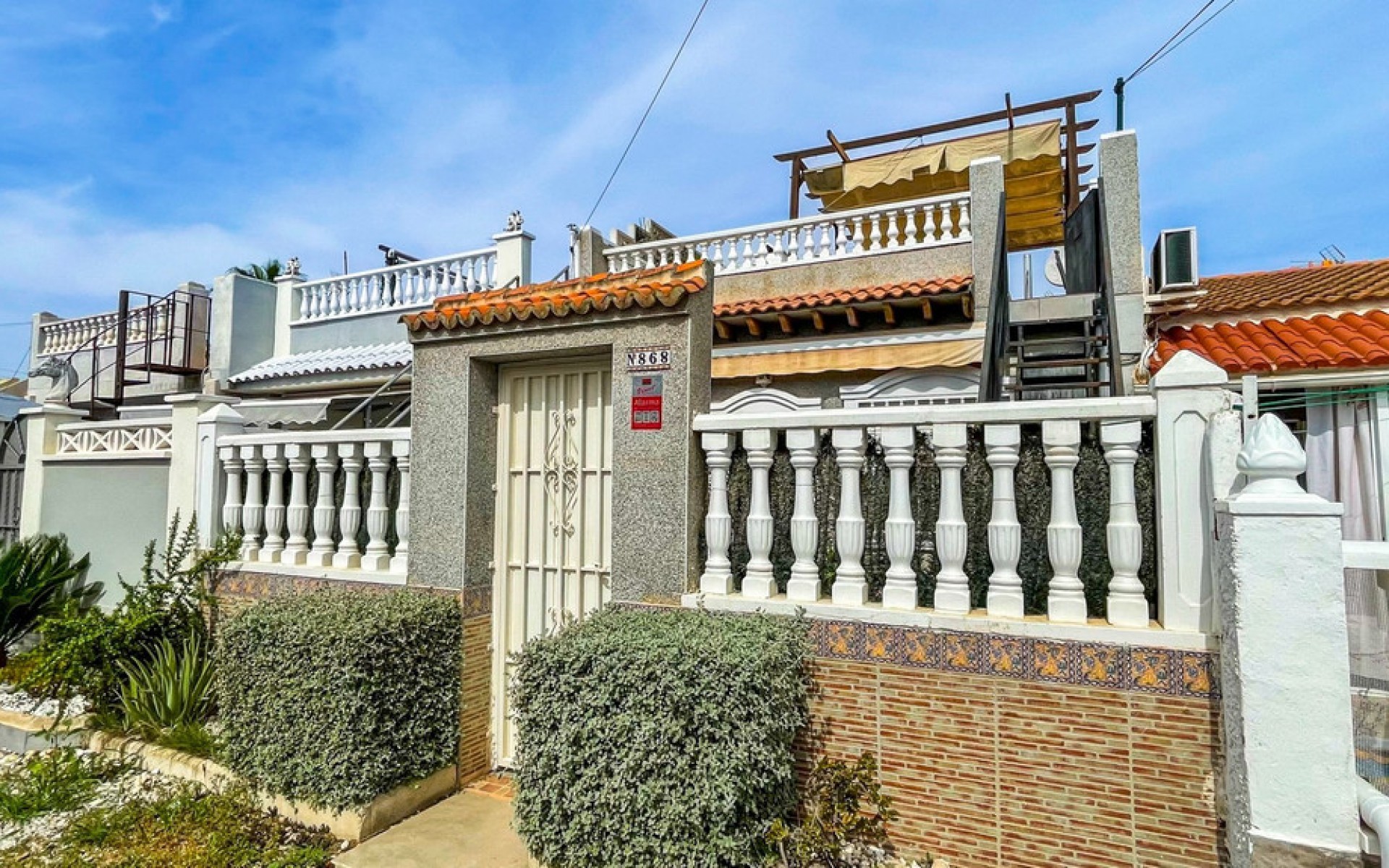 Resale - Villa - Torrevieja - Torrevieja Centro