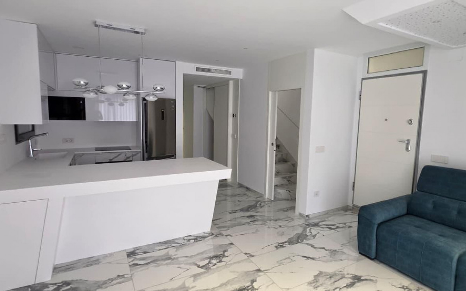 Resale - Villa - Torrevieja - Torrevieja Centro