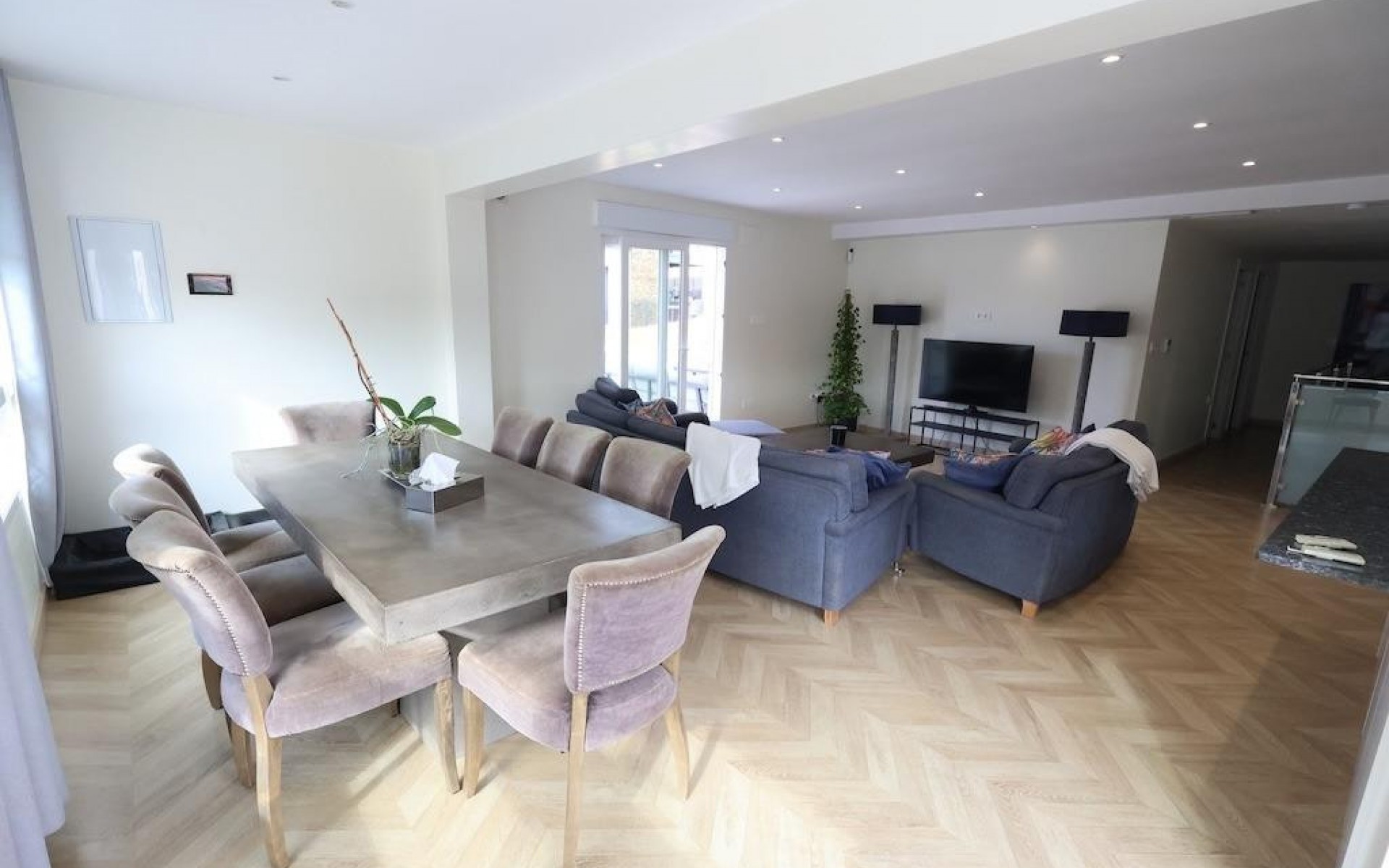 Resale - Villa - Torrevieja - Torrevieja Centro