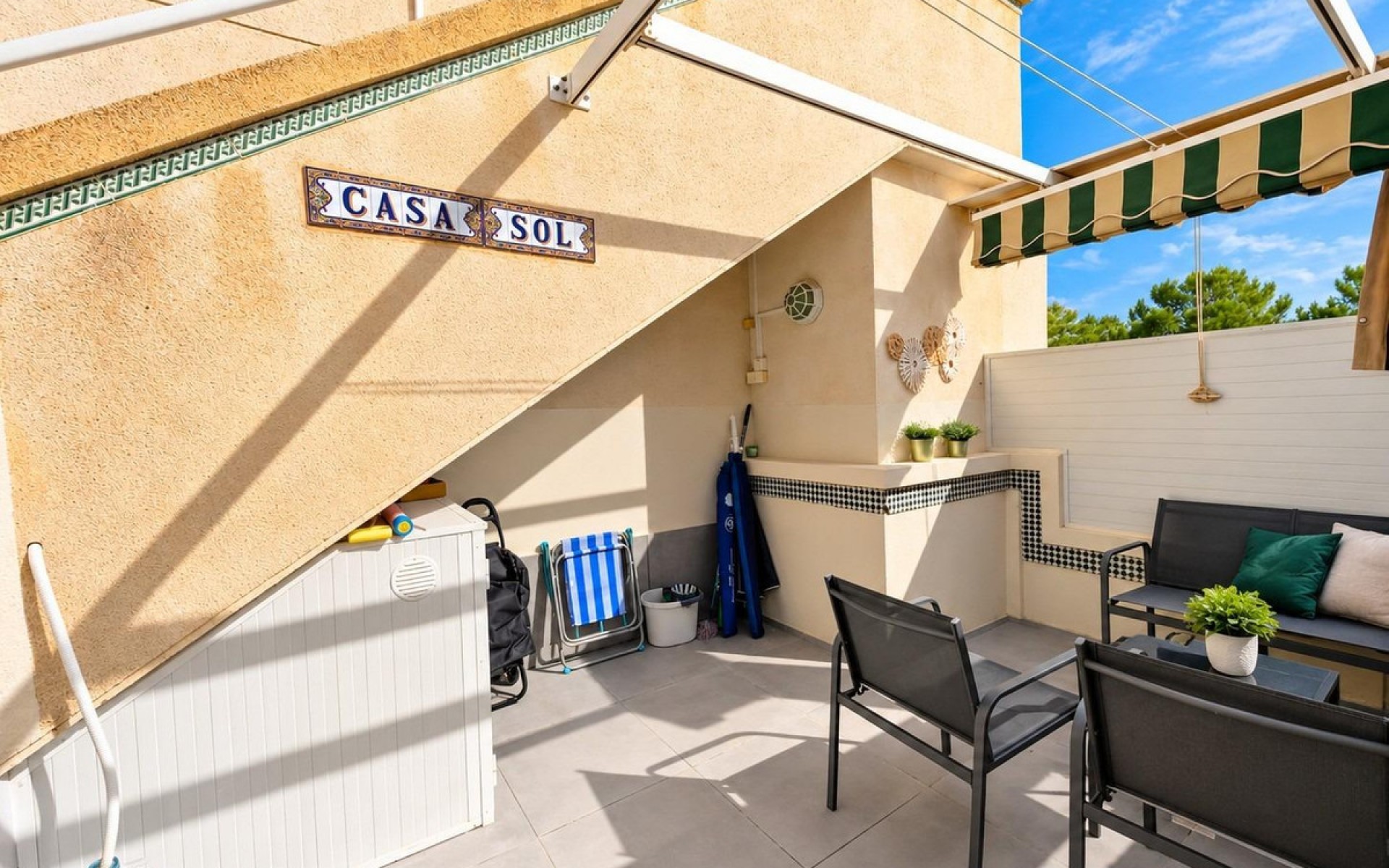 Resale - Villa - Torrevieja - Torrevieja Centro