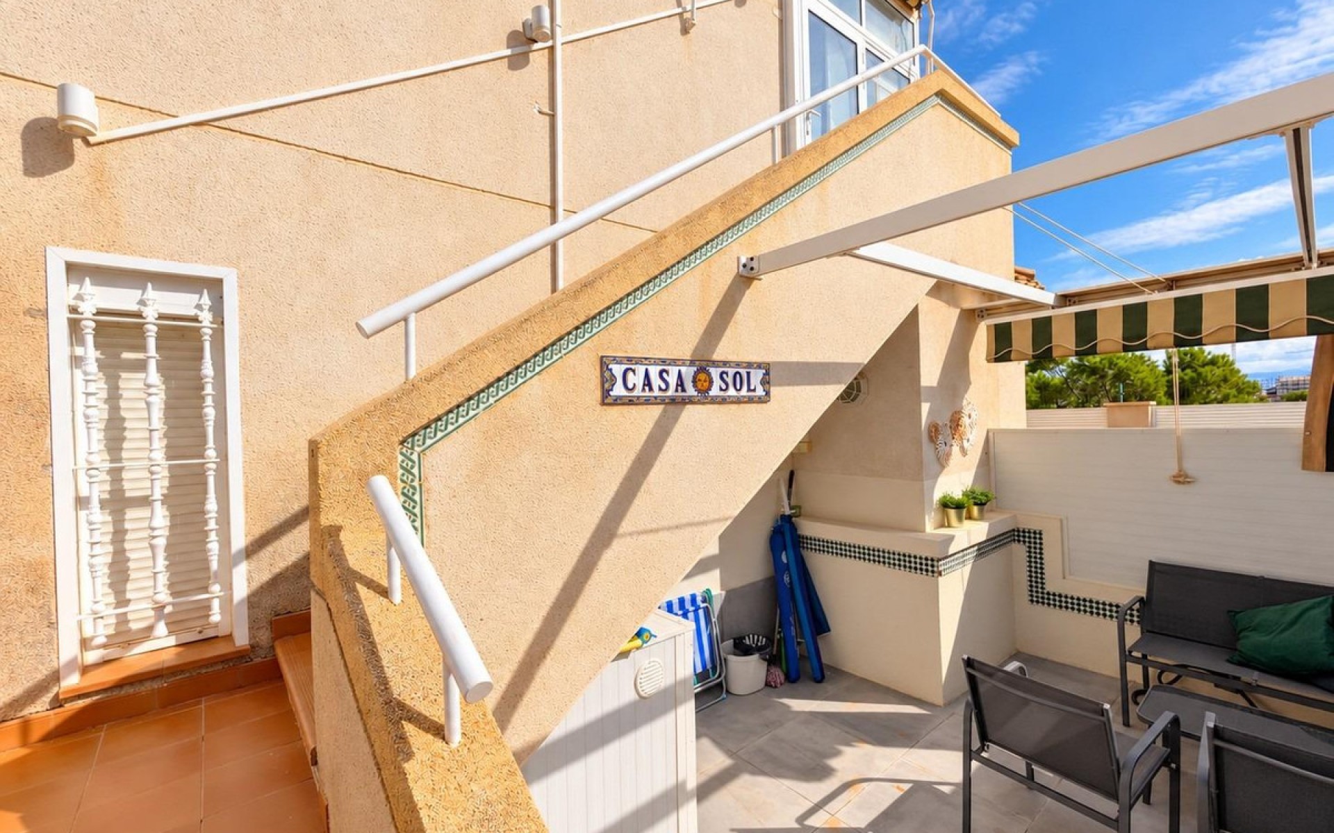 Resale - Villa - Torrevieja - Torrevieja Centro