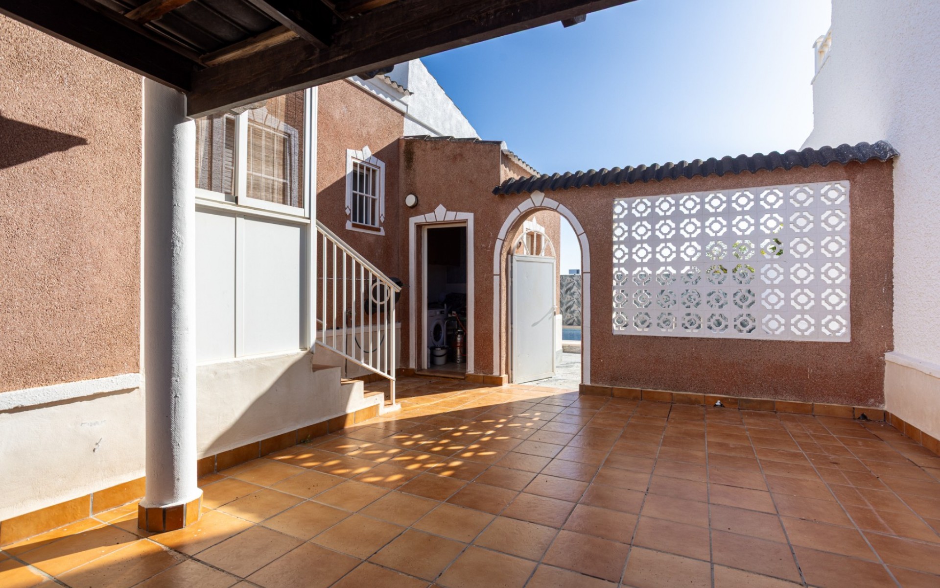 Resale - Villa - Torrevieja - Urbanización San Luis