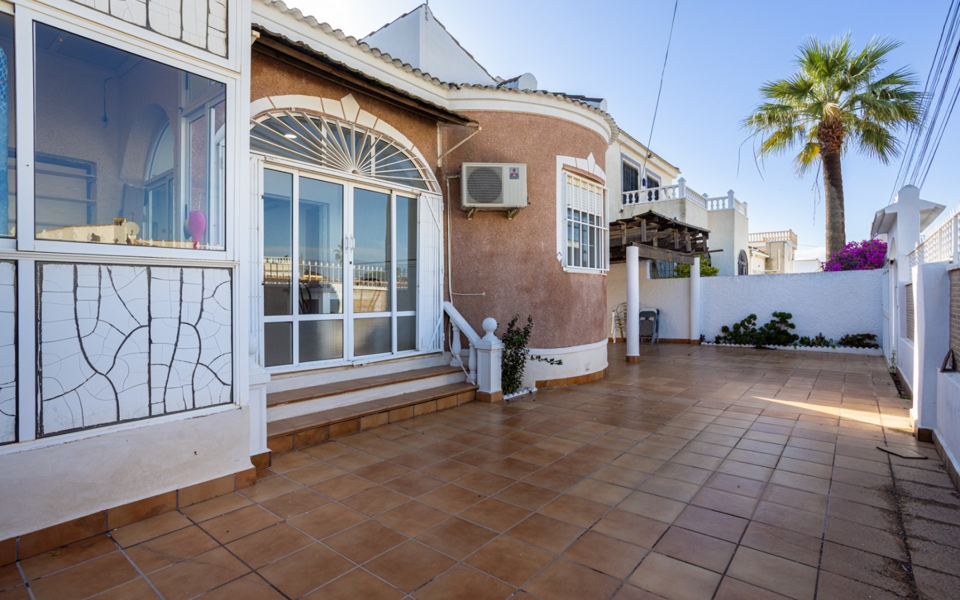 Resale - Villa - Torrevieja - Urbanización San Luis