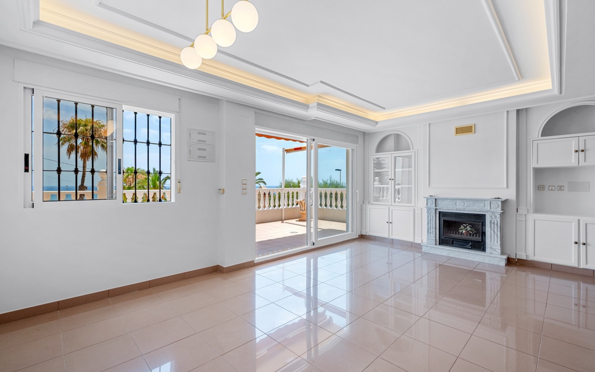 Resale - Villa - Torrevieja