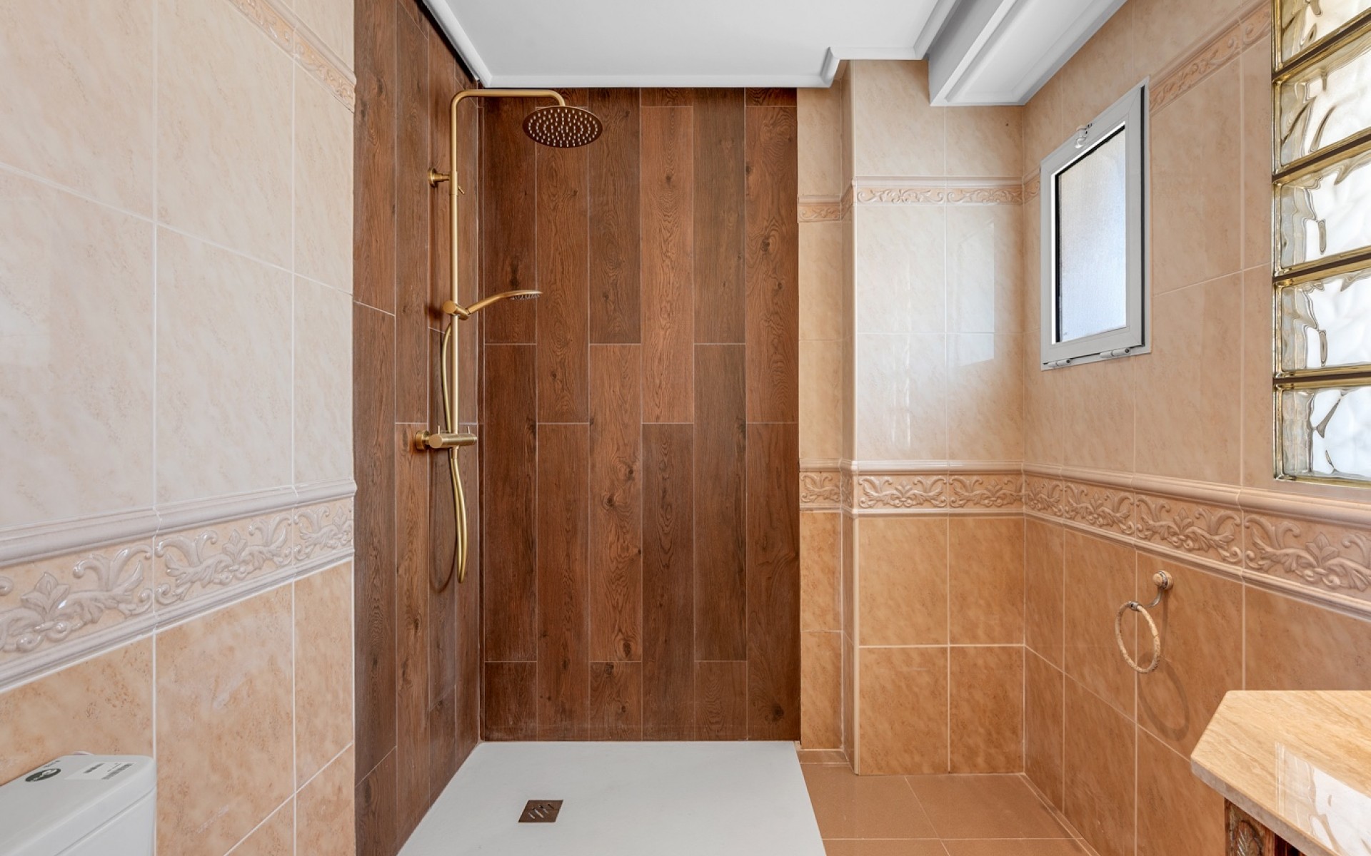 Resale - Villa - Torrevieja