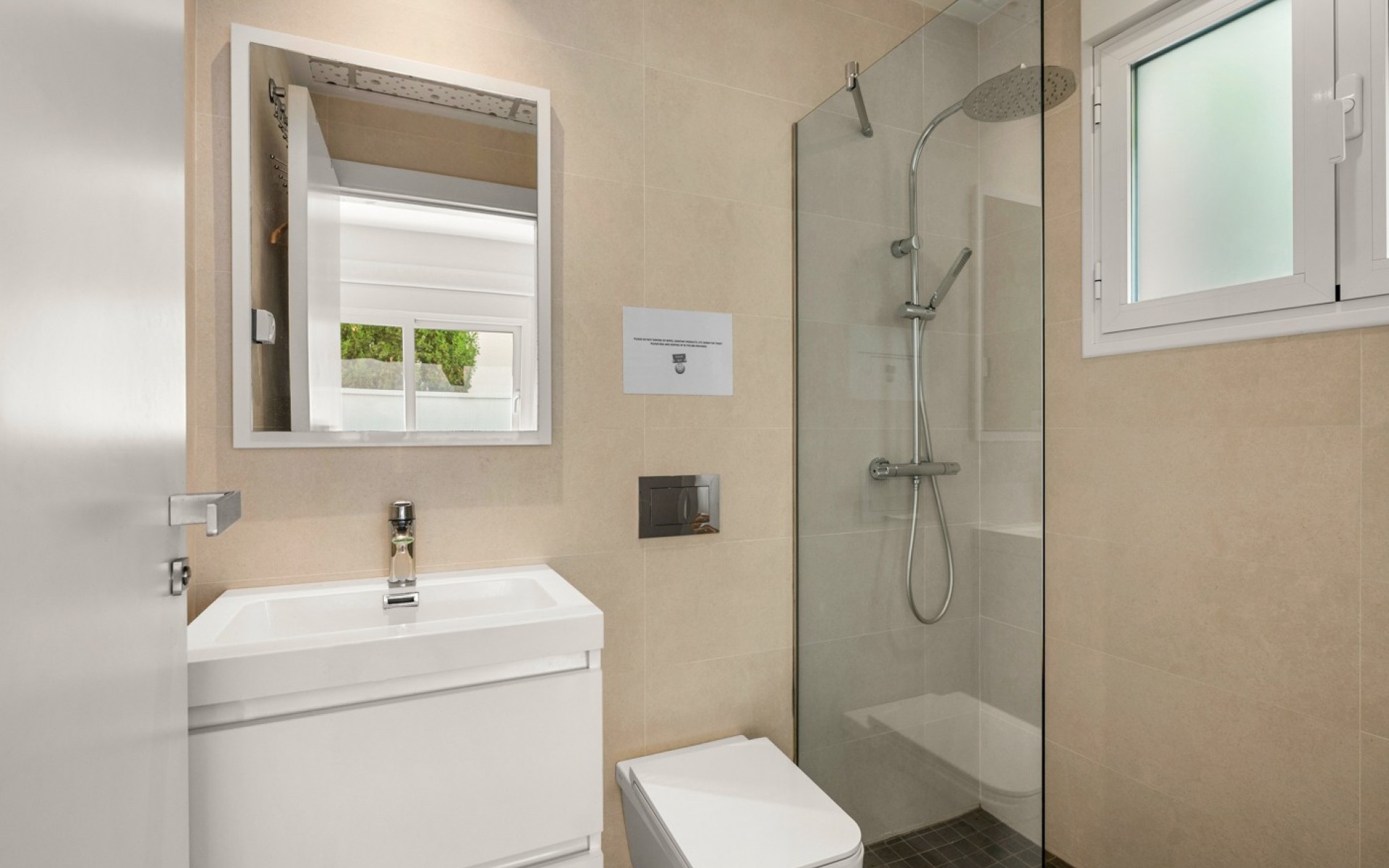 Resale - Villa - Torrevieja