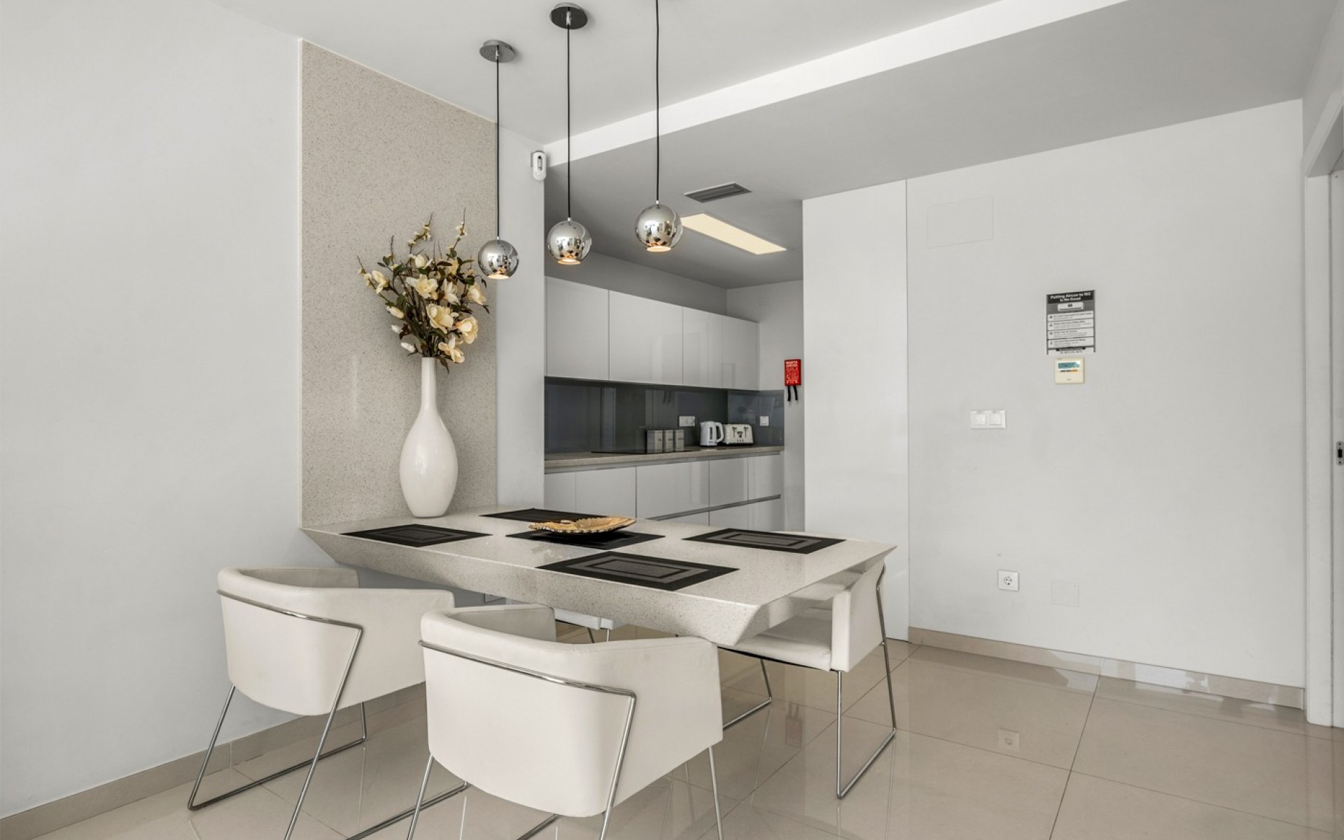 Resale - Villa - Torrevieja