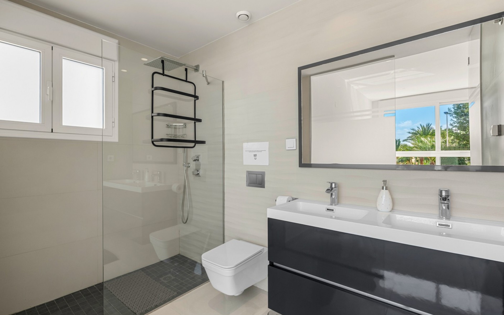 Resale - Villa - Torrevieja