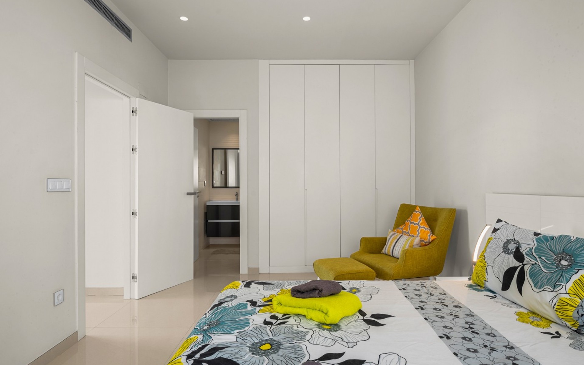 Resale - Villa - Torrevieja