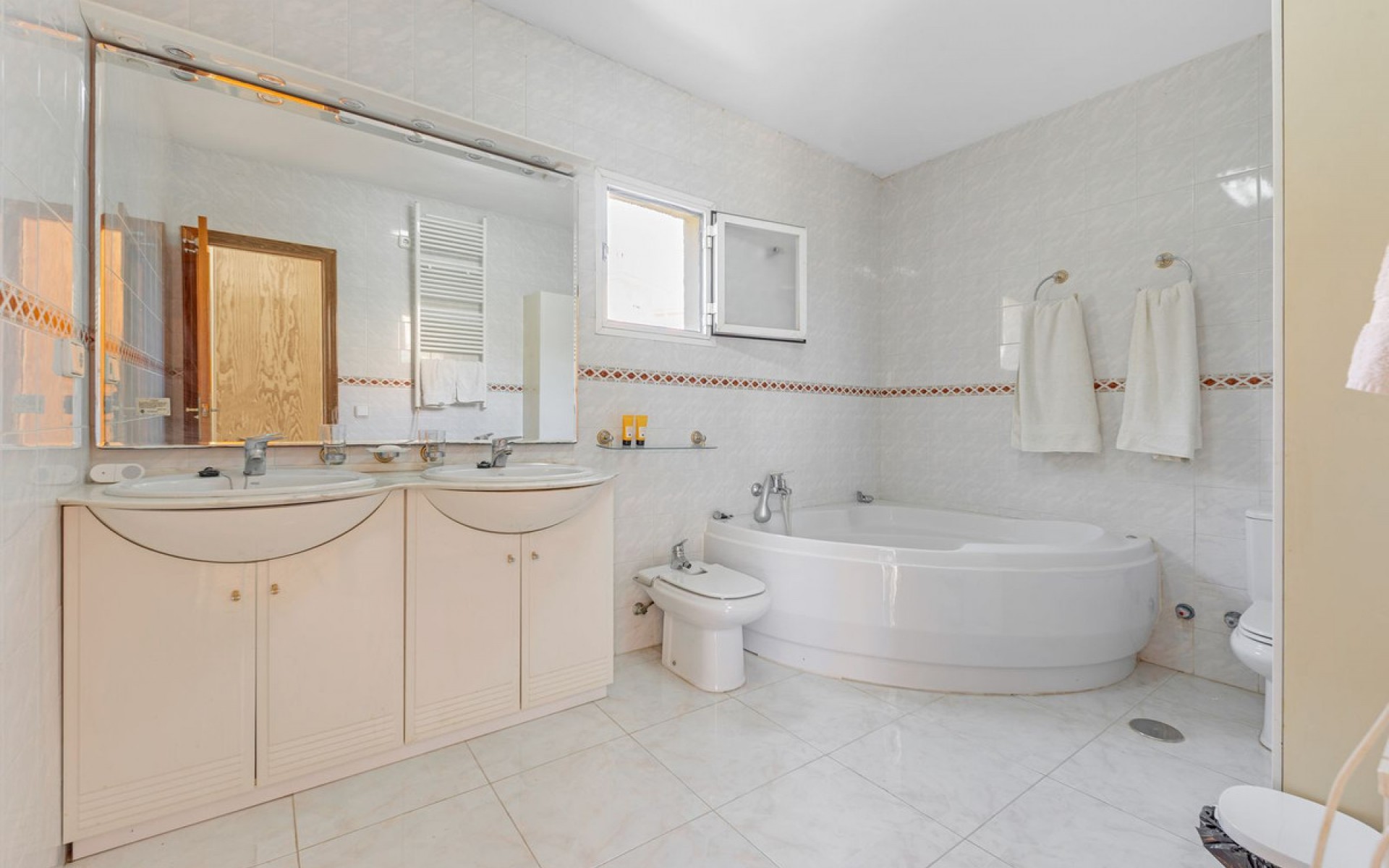 Resale - Villa - Villajoyosa - Villajoyosa Centro