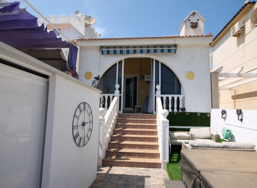 Resale - Villa - Villamartin - Blue Lagoon