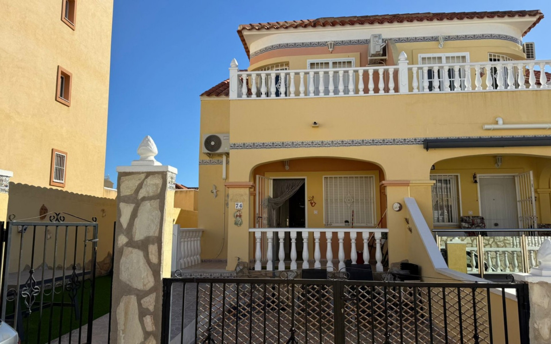 Resale - Villa - Villamartin - Blue Lagoon