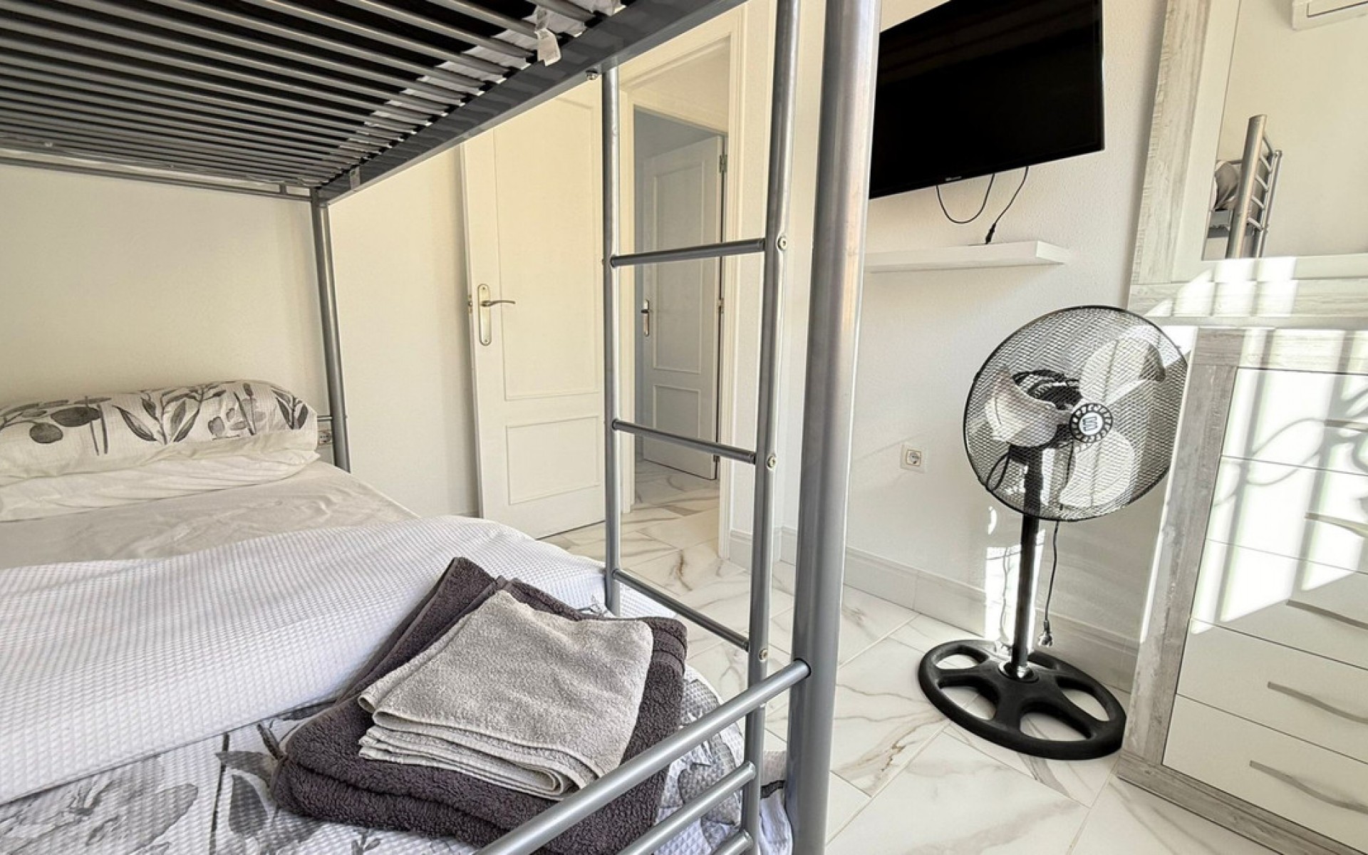 Resale - Villa - Villamartin - Blue Lagoon