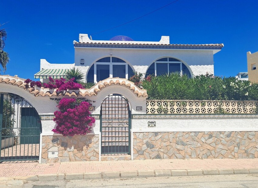 Resale - Villa - Villamartin - Blue Lagoon