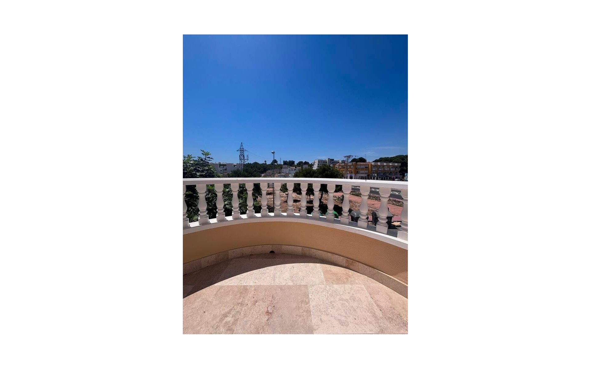 Resale - Villa - Villamartin - Blue Lagoon