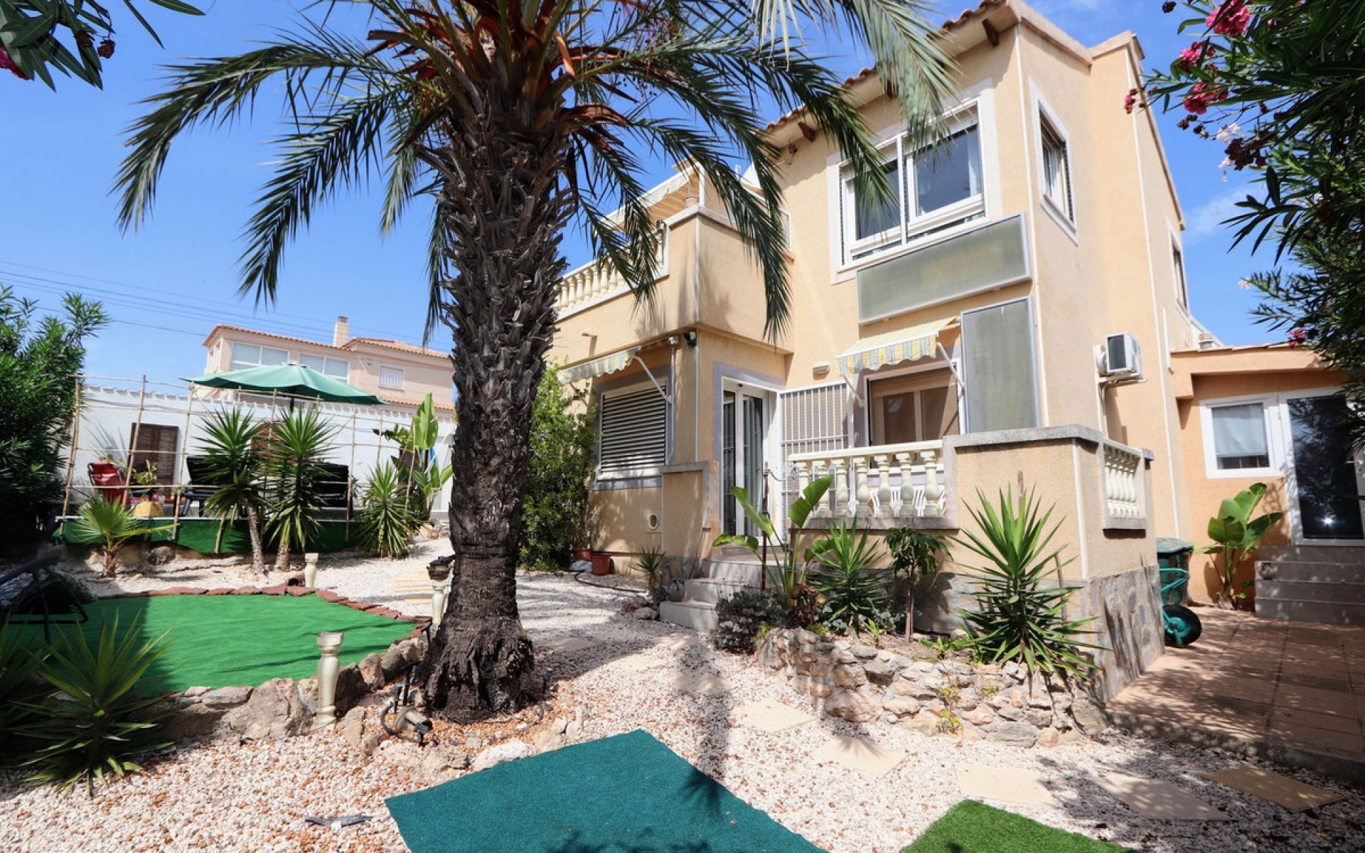 Resale - Villa - Villamartin - El Galan