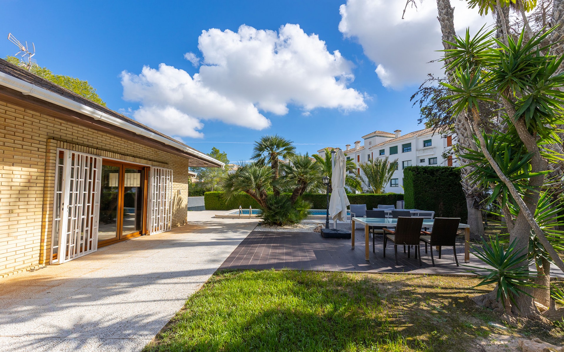 Resale - Villa - Villamartin - Las Filipinas