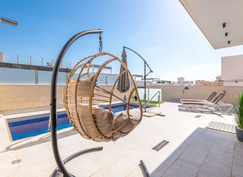 Resale - Villa - Villamartin - PAU 26
