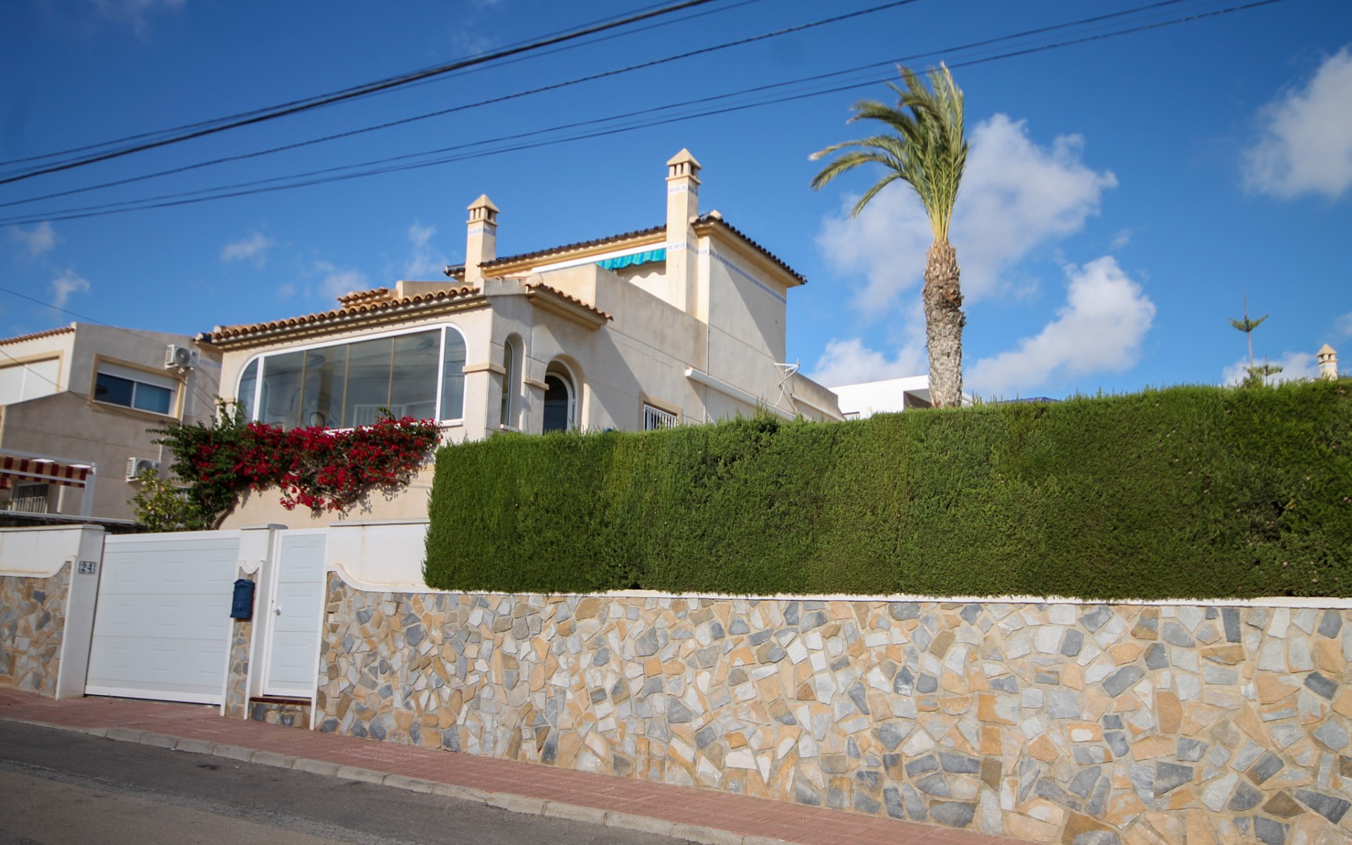 Resale - Villa - Villamartin