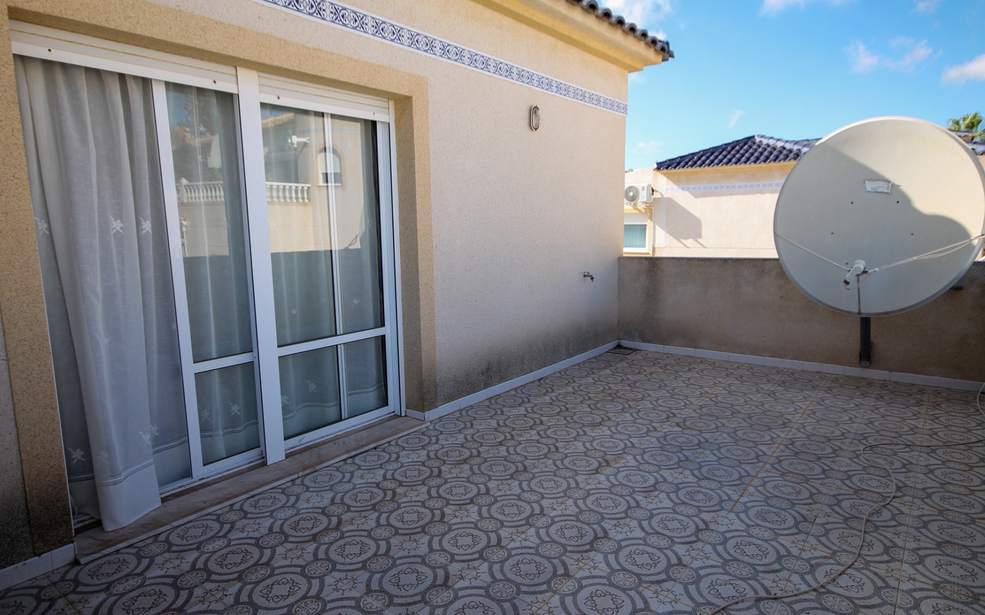 Resale - Villa - Villamartin