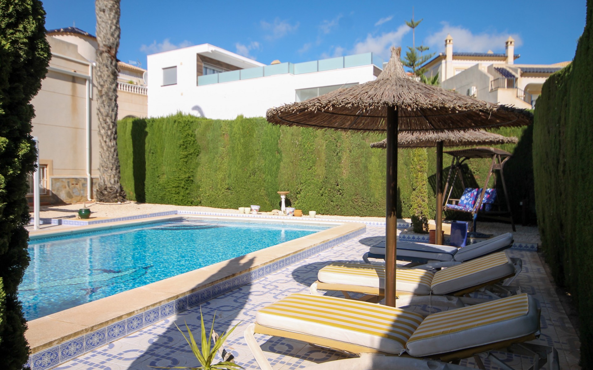 Resale - Villa - Villamartin