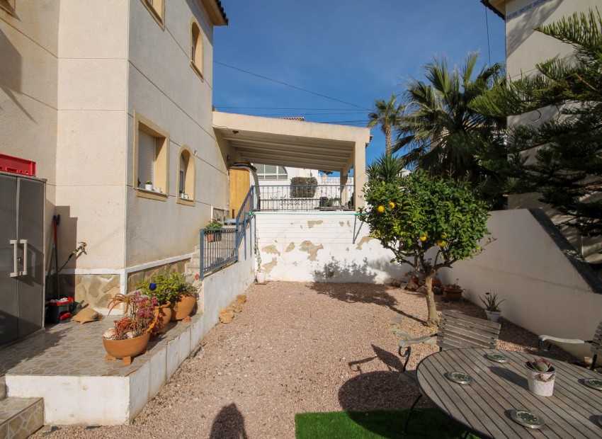Resale - Villa - Villamartin