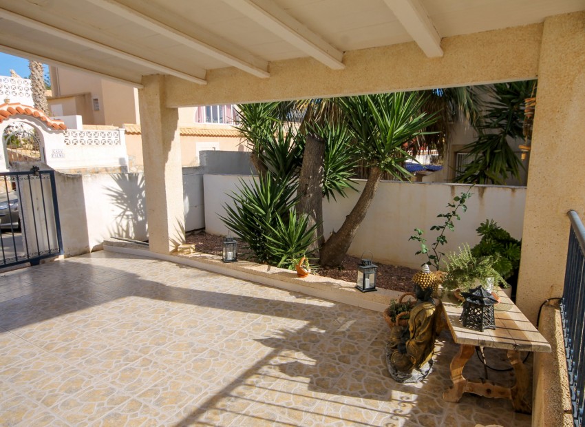 Resale - Villa - Villamartin