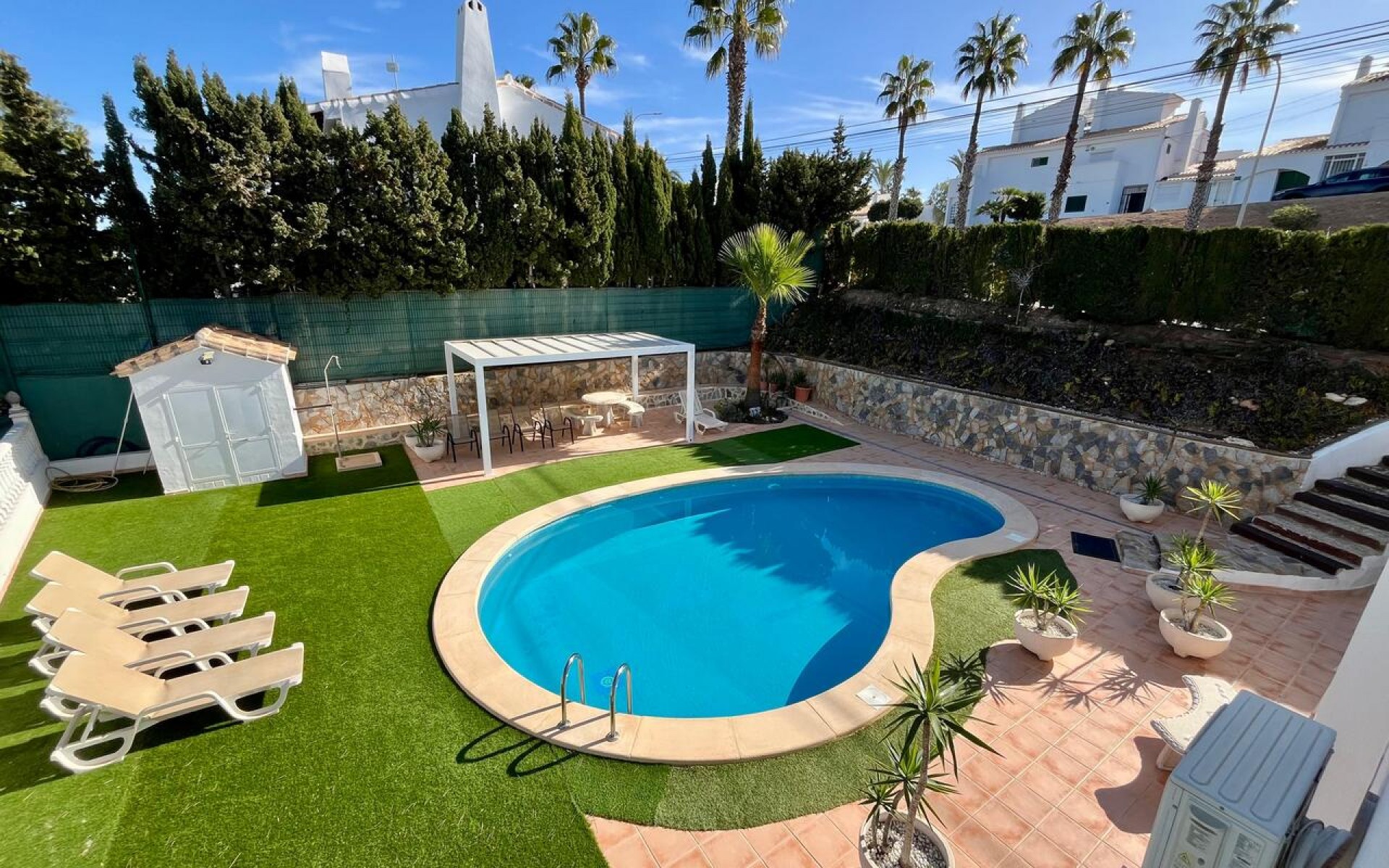 Resale - Villa - Villamartin
