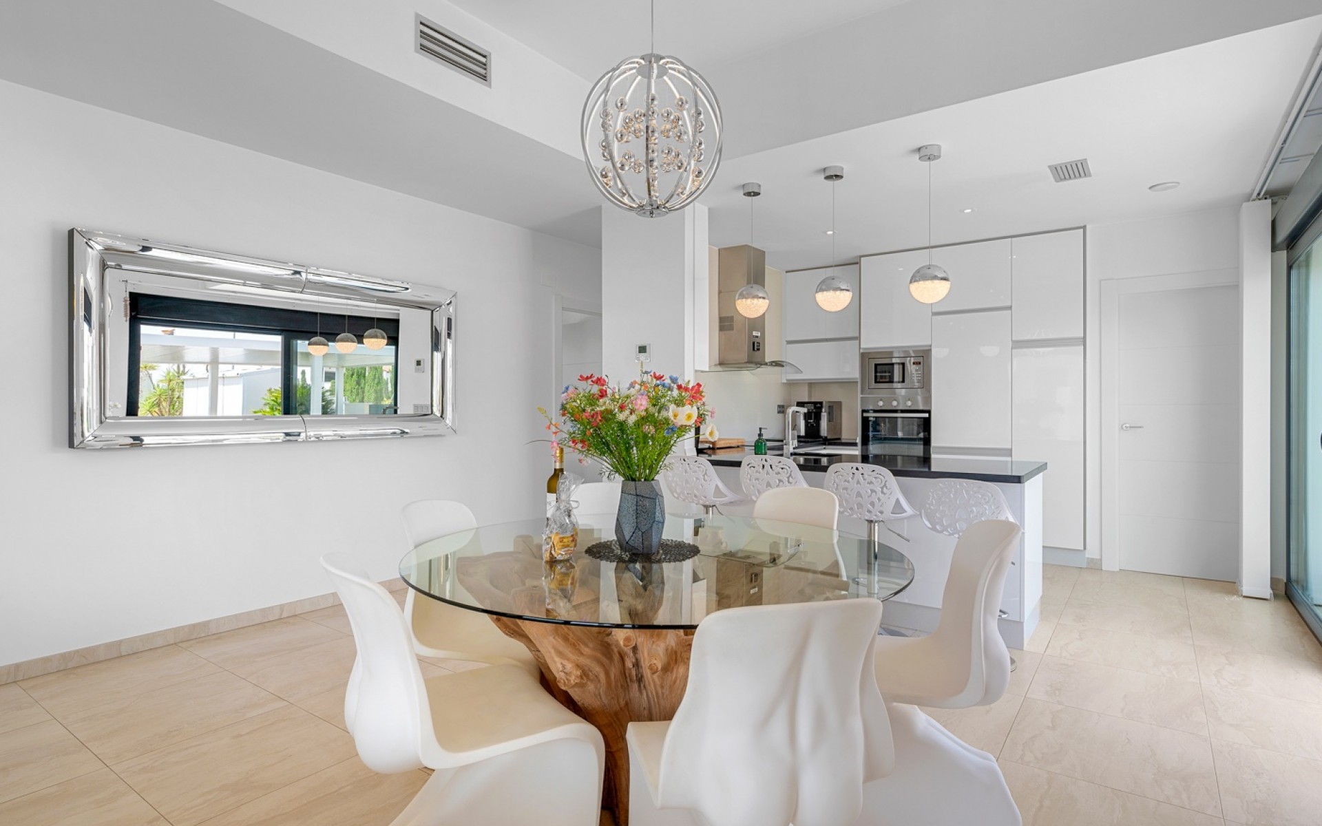 Resale - Villa - Villamartin